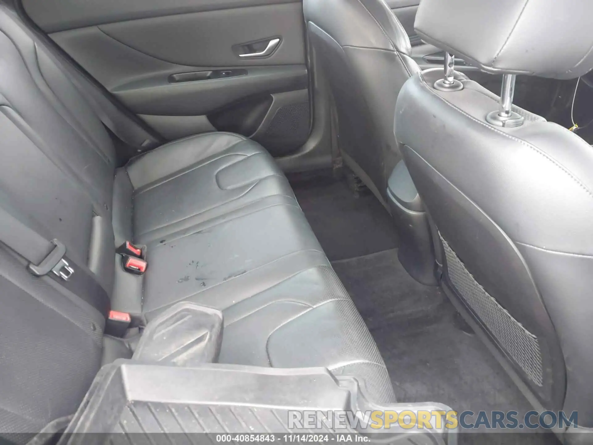 8 Photograph of a damaged car 5NPLP4AG8NH065295 HYUNDAI ELANTRA 2022