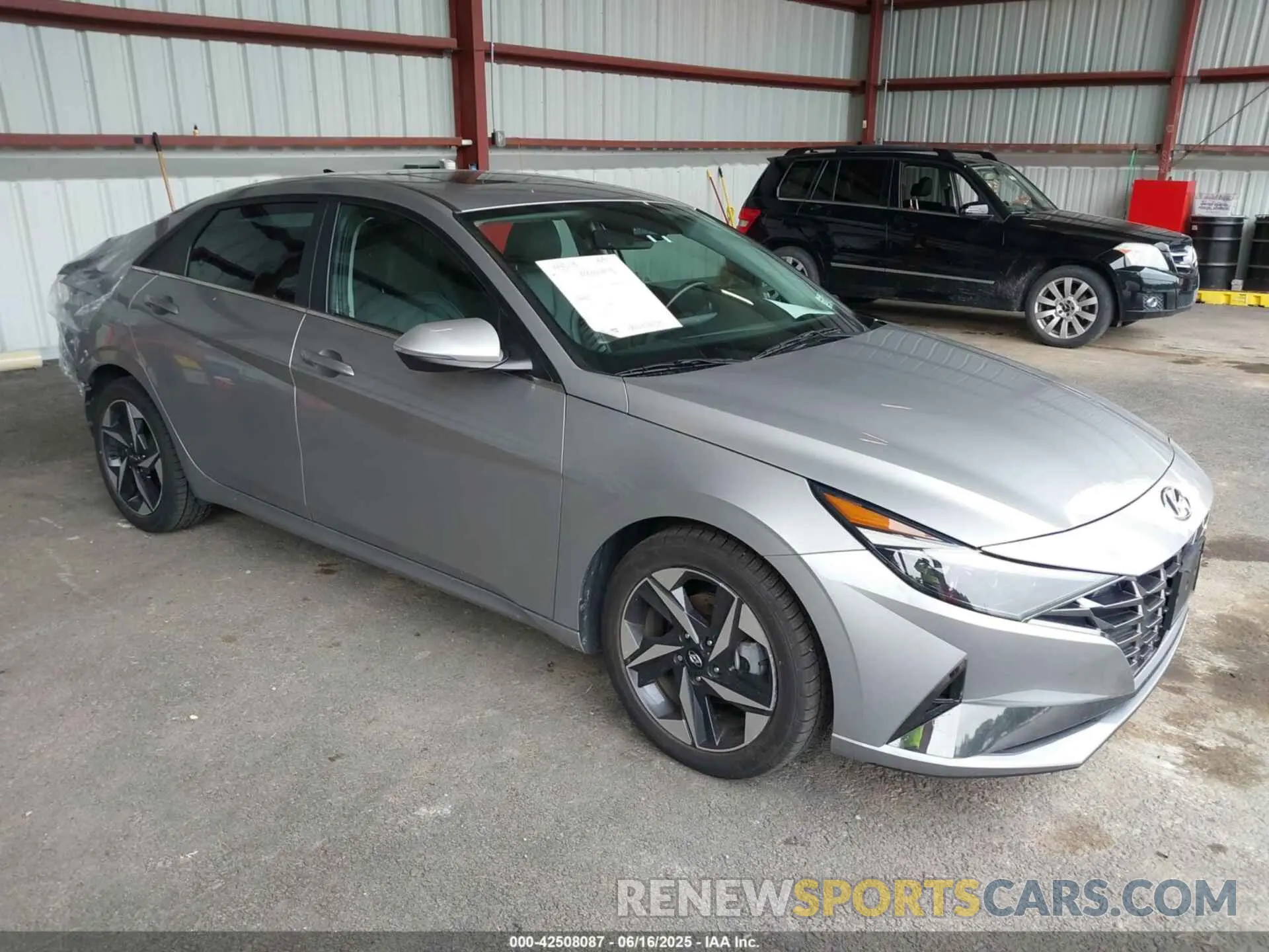 1 Photograph of a damaged car 5NPLP4AG8NH069931 HYUNDAI ELANTRA 2022