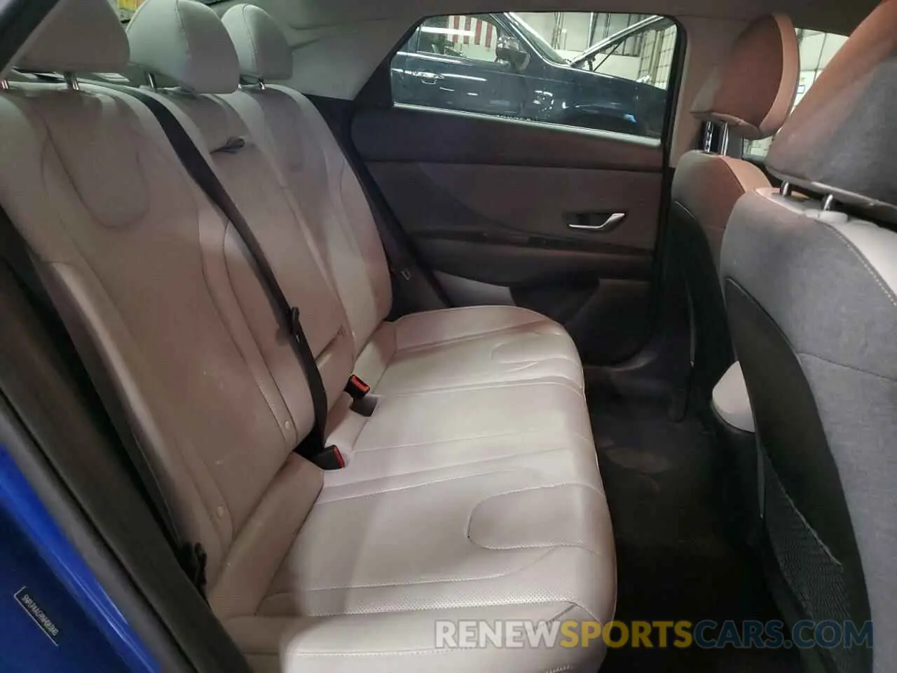 10 Photograph of a damaged car 5NPLP4AG9NH083840 HYUNDAI ELANTRA 2022