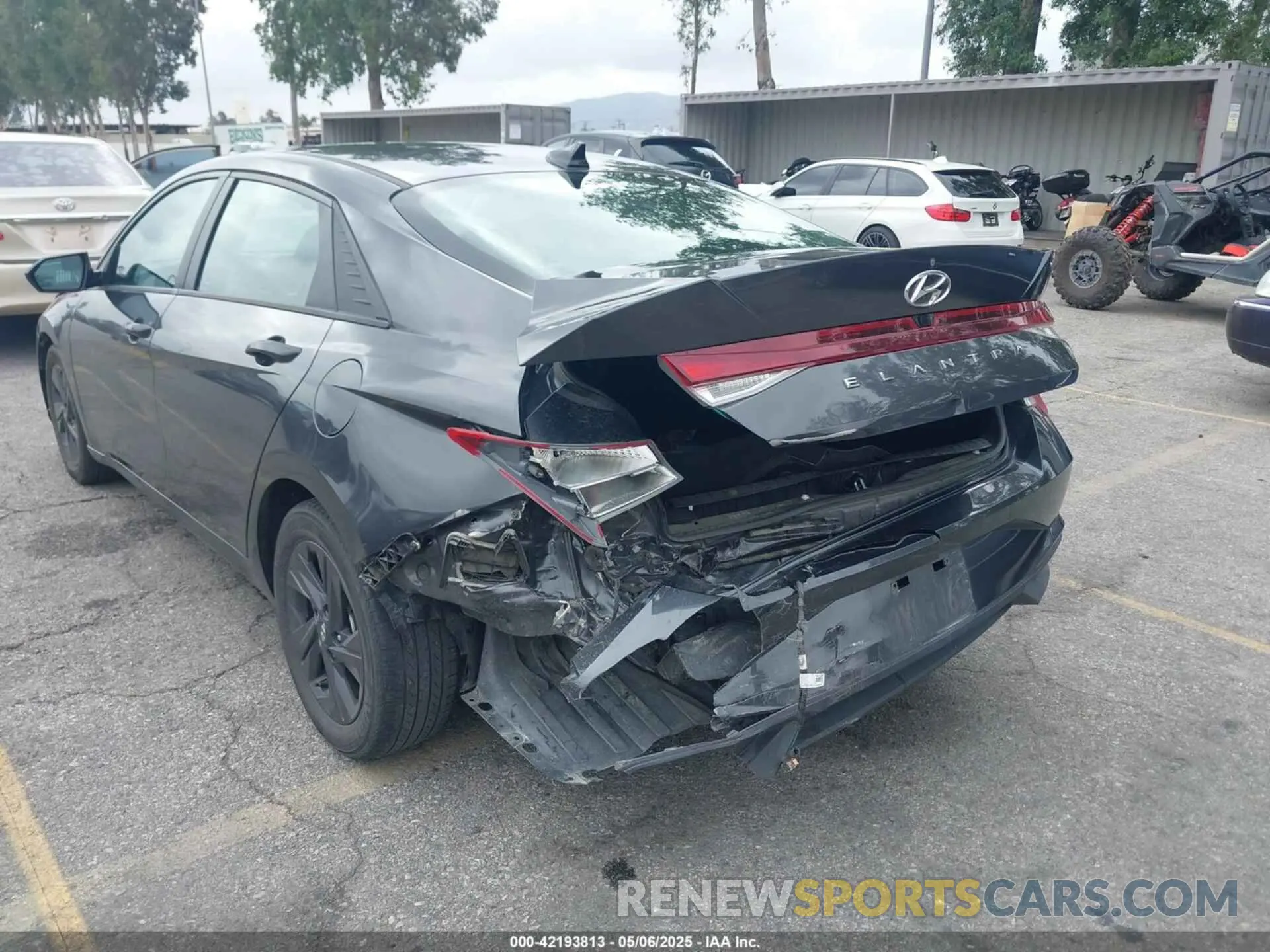 6 Photograph of a damaged car 5NPLS4AG0NH064477 HYUNDAI ELANTRA 2022