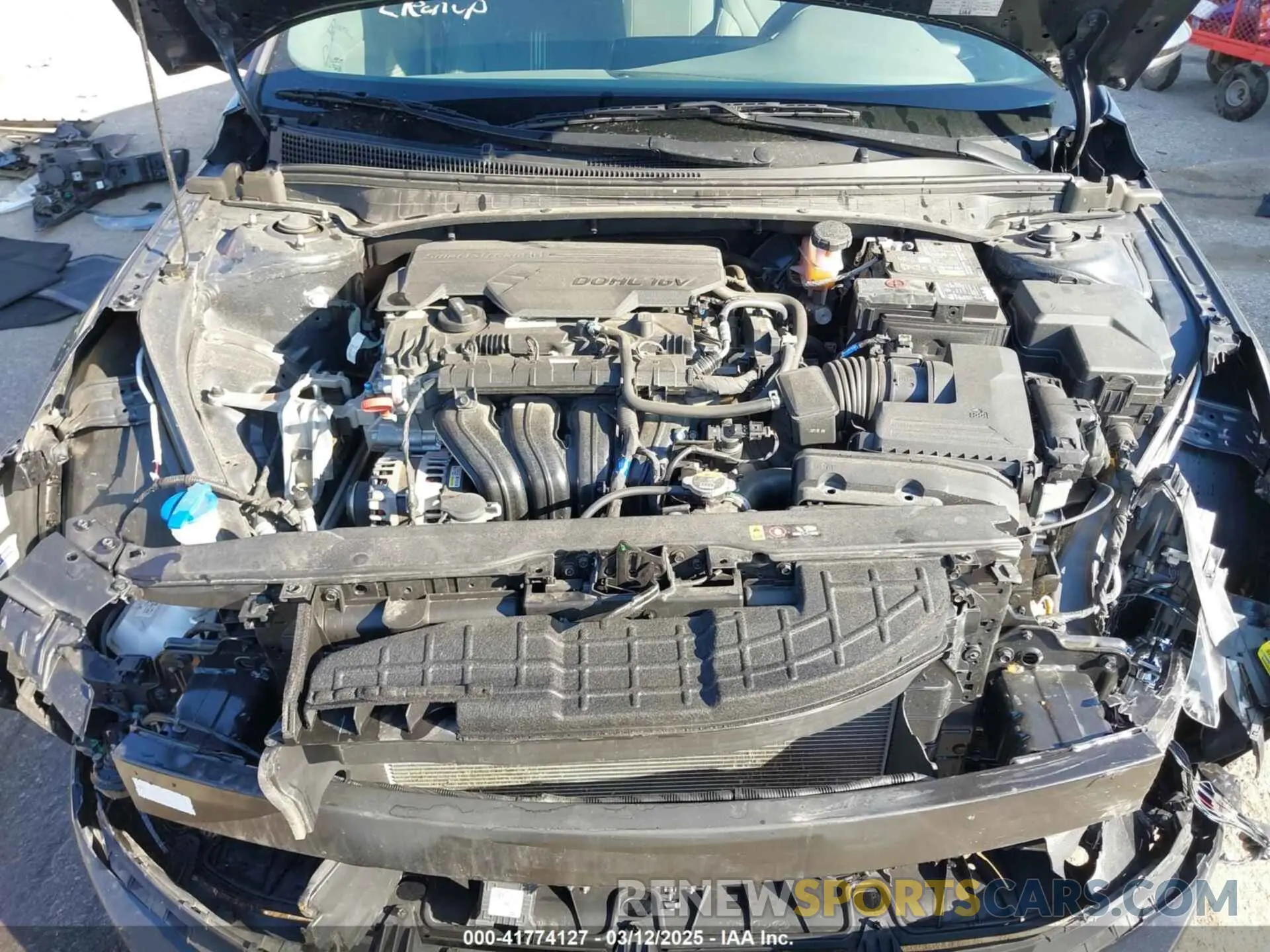 10 Photograph of a damaged car 5NPLS4AG0NH075141 HYUNDAI ELANTRA 2022