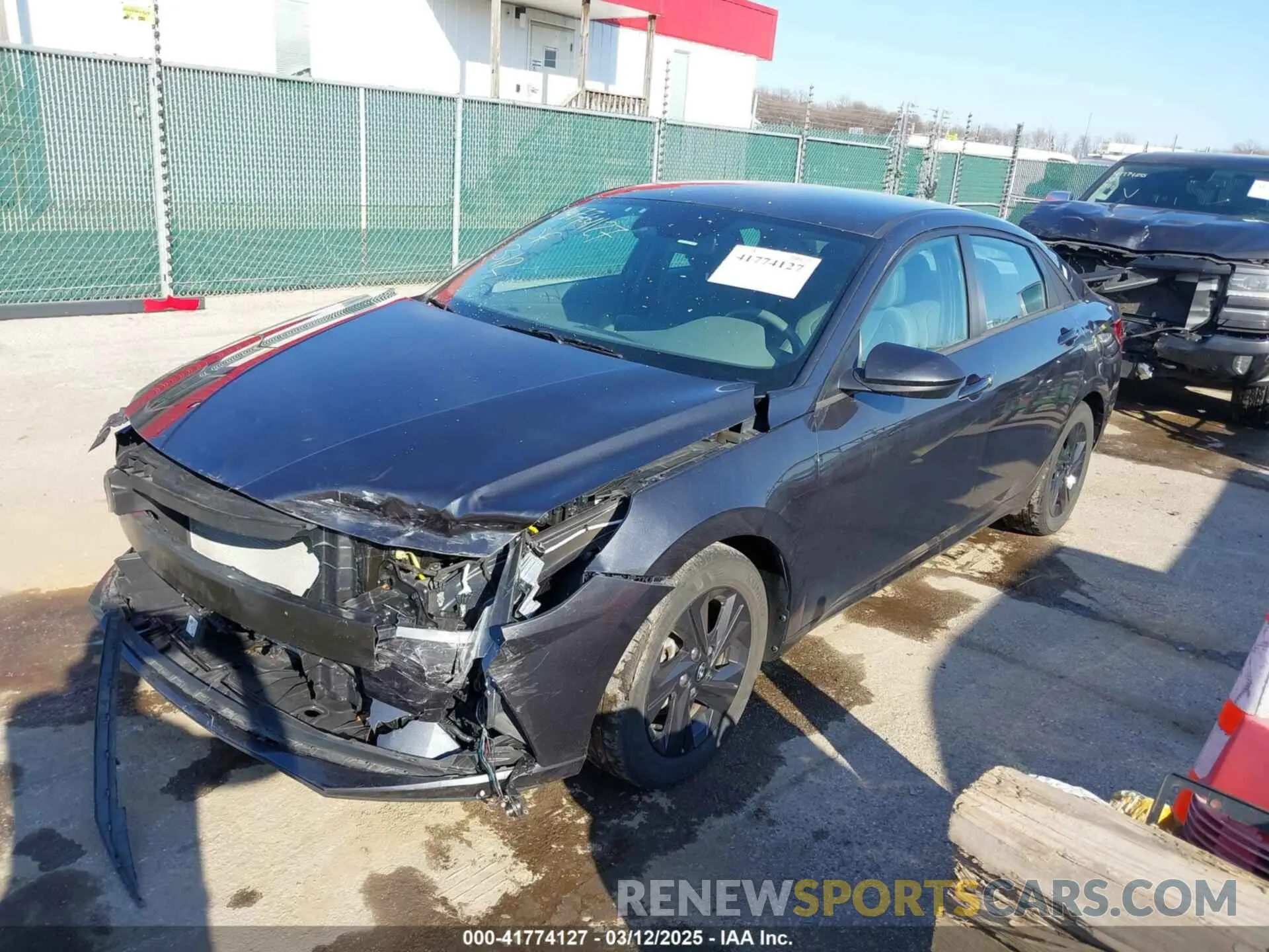 2 Photograph of a damaged car 5NPLS4AG0NH075141 HYUNDAI ELANTRA 2022
