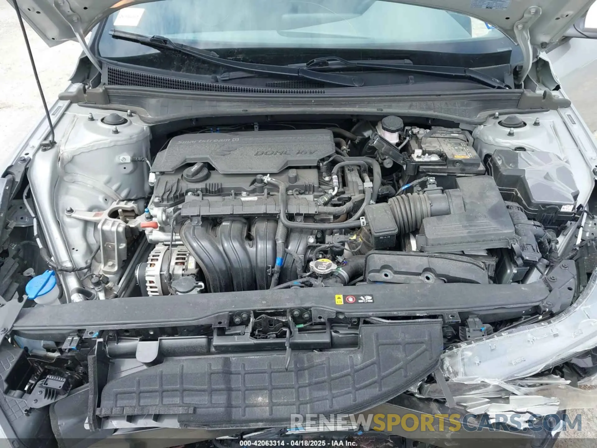 10 Photograph of a damaged car 5NPLS4AG1NH061149 HYUNDAI ELANTRA 2022