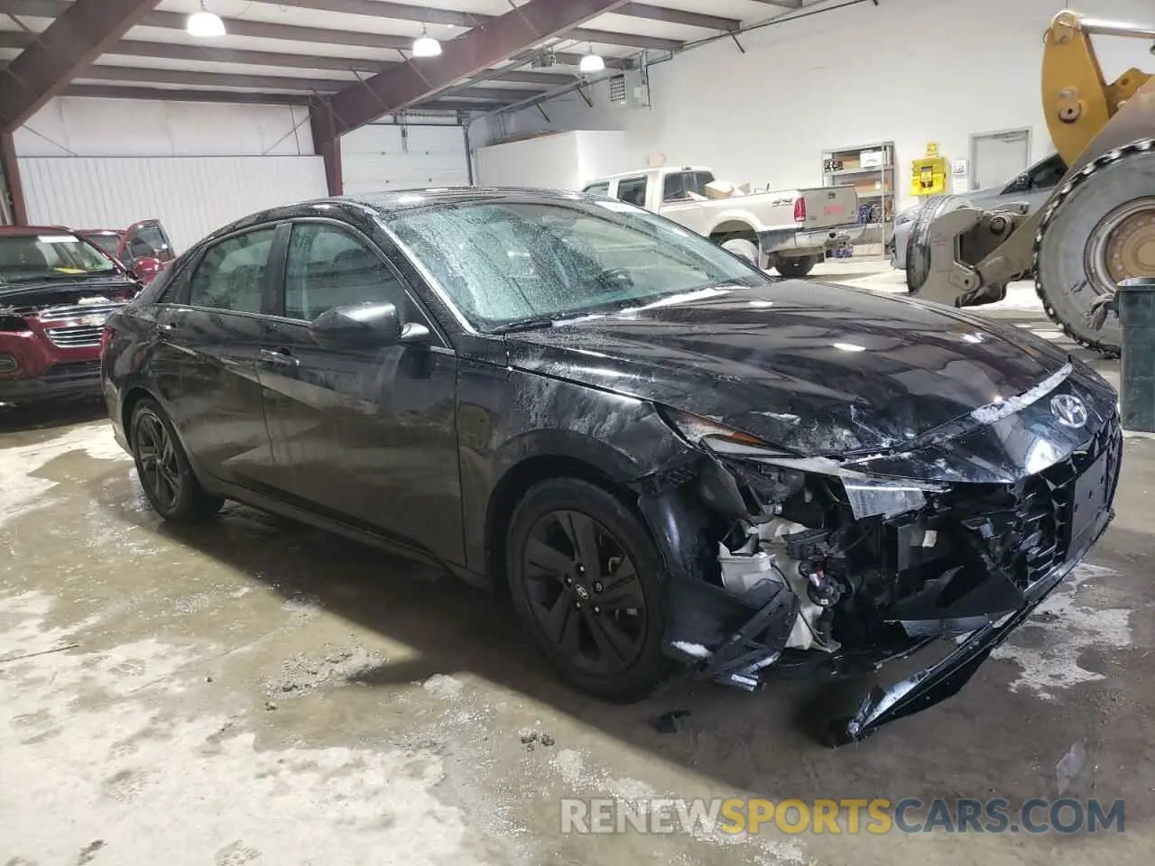4 Photograph of a damaged car 5NPLS4AG4NH065471 HYUNDAI ELANTRA 2022