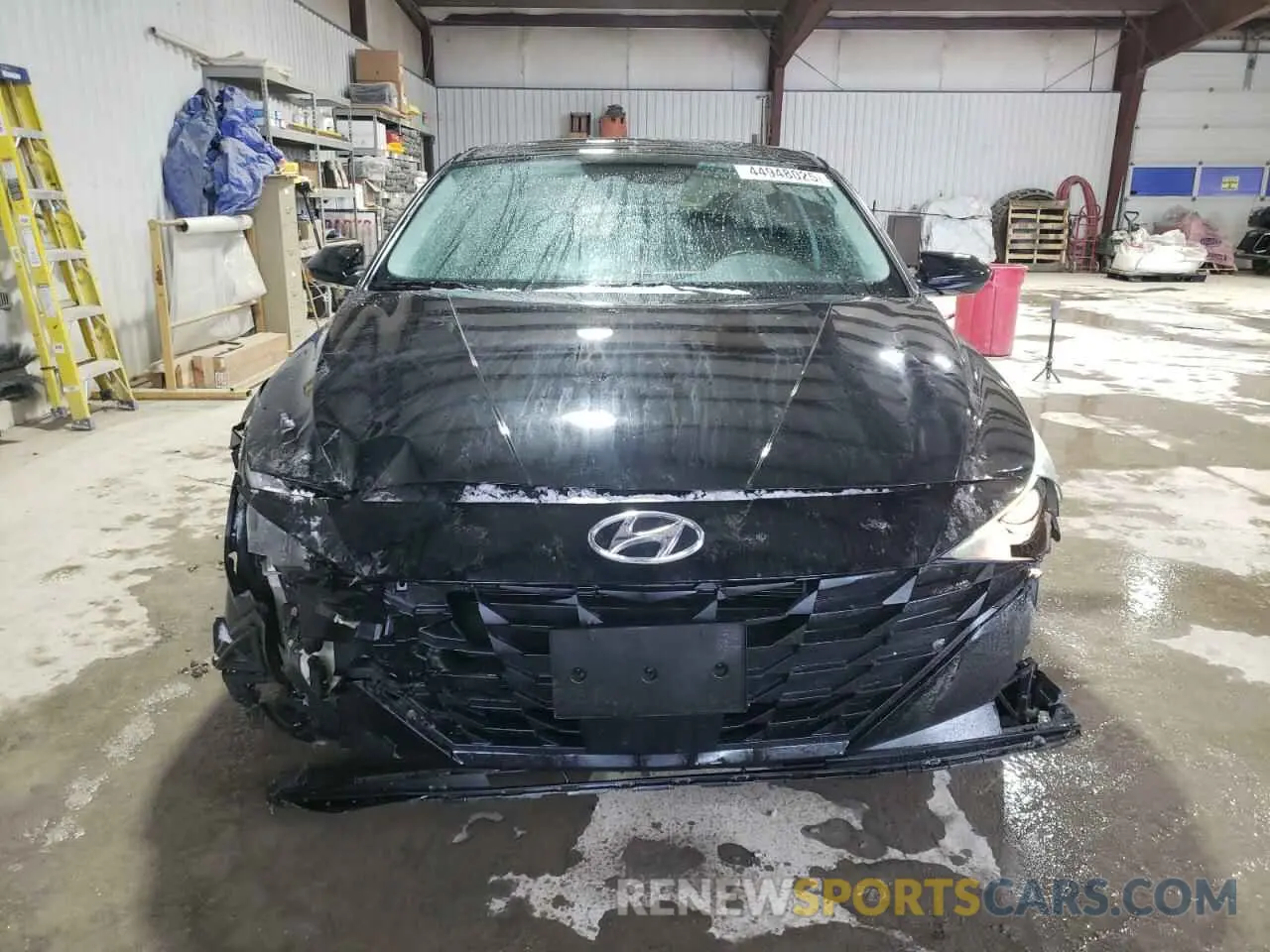 5 Photograph of a damaged car 5NPLS4AG4NH065471 HYUNDAI ELANTRA 2022