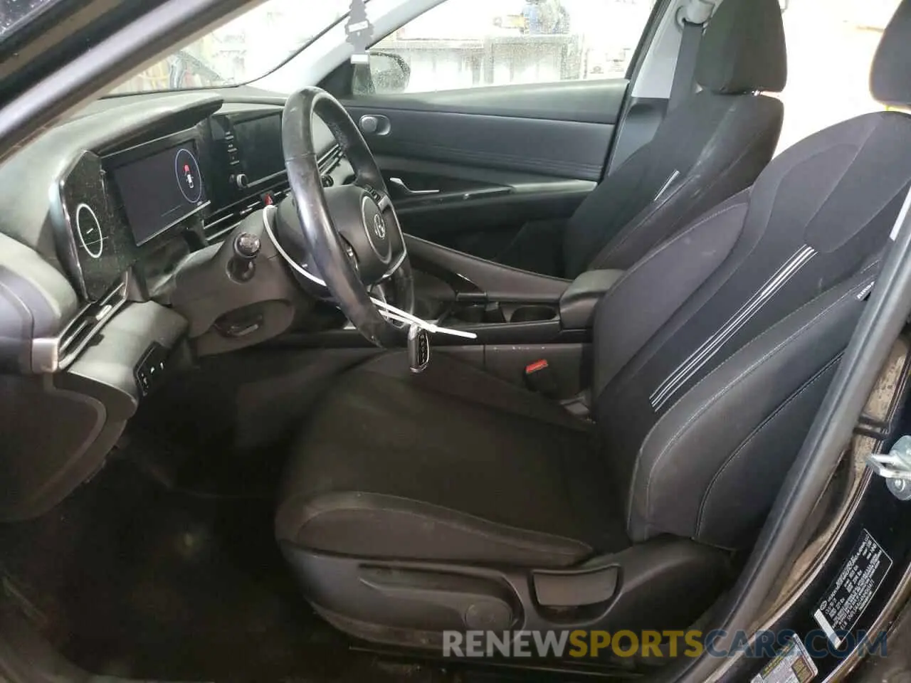 7 Photograph of a damaged car 5NPLS4AG4NH065471 HYUNDAI ELANTRA 2022