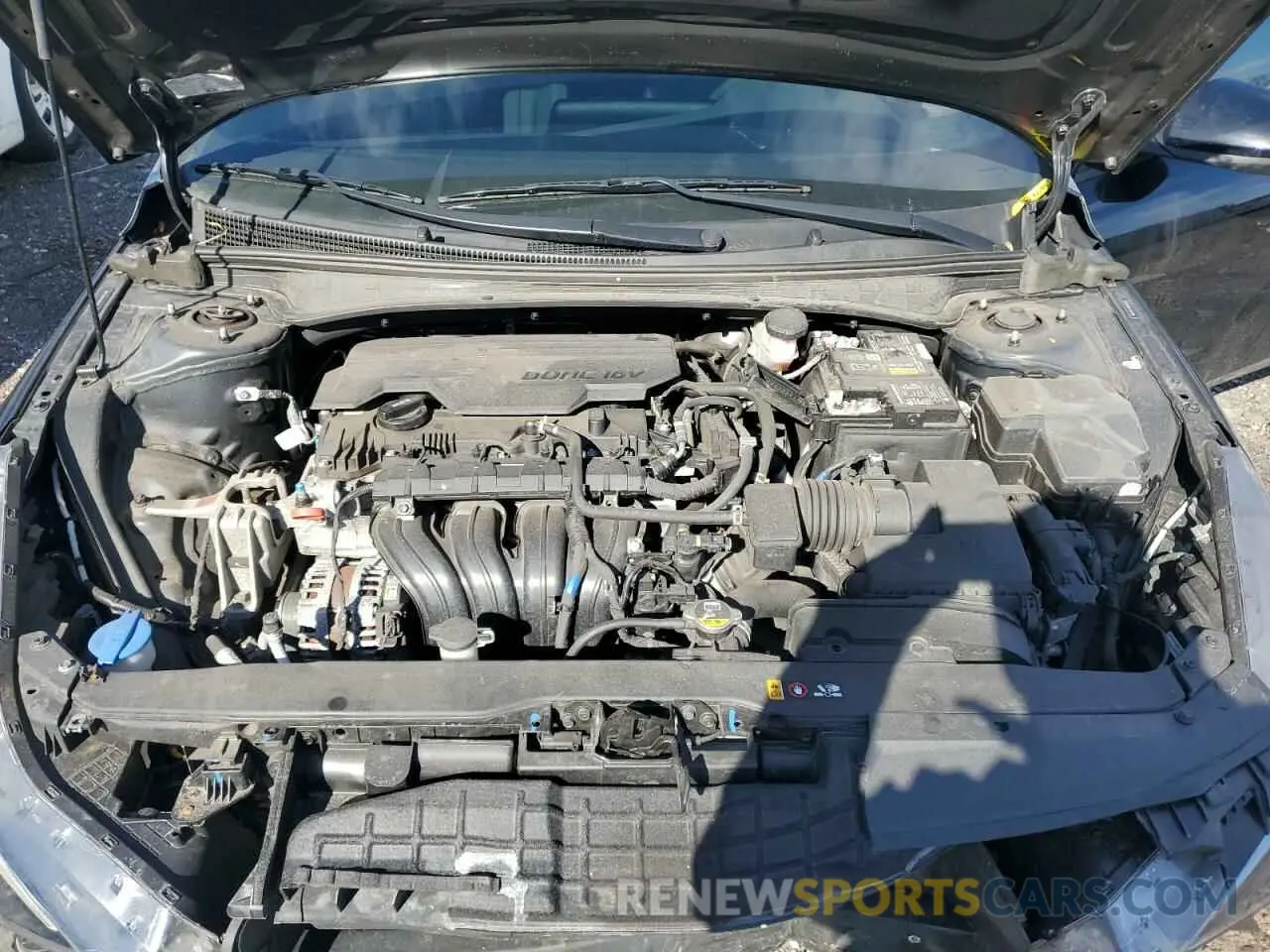 11 Photograph of a damaged car 5NPLS4AG4NH082870 HYUNDAI ELANTRA 2022