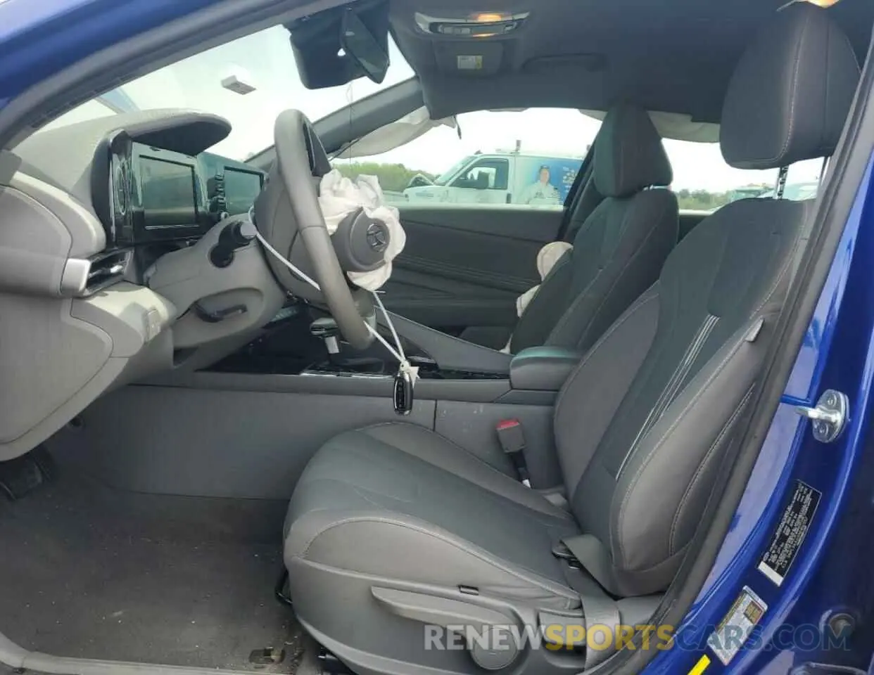 7 Photograph of a damaged car 5NPLS4AG5NH061252 HYUNDAI ELANTRA 2022