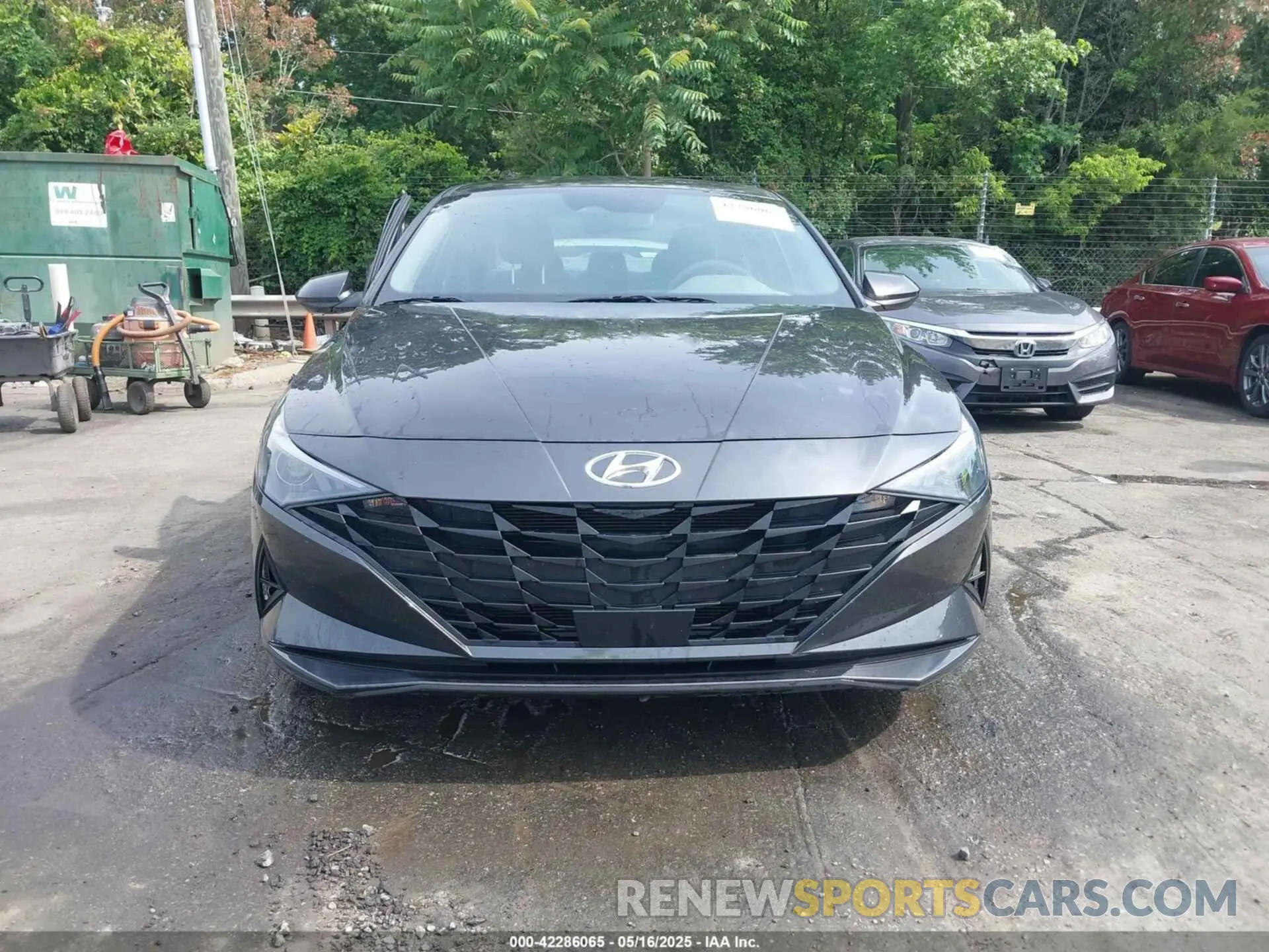 12 Photograph of a damaged car 5NPLS4AG5NH078732 HYUNDAI ELANTRA 2022
