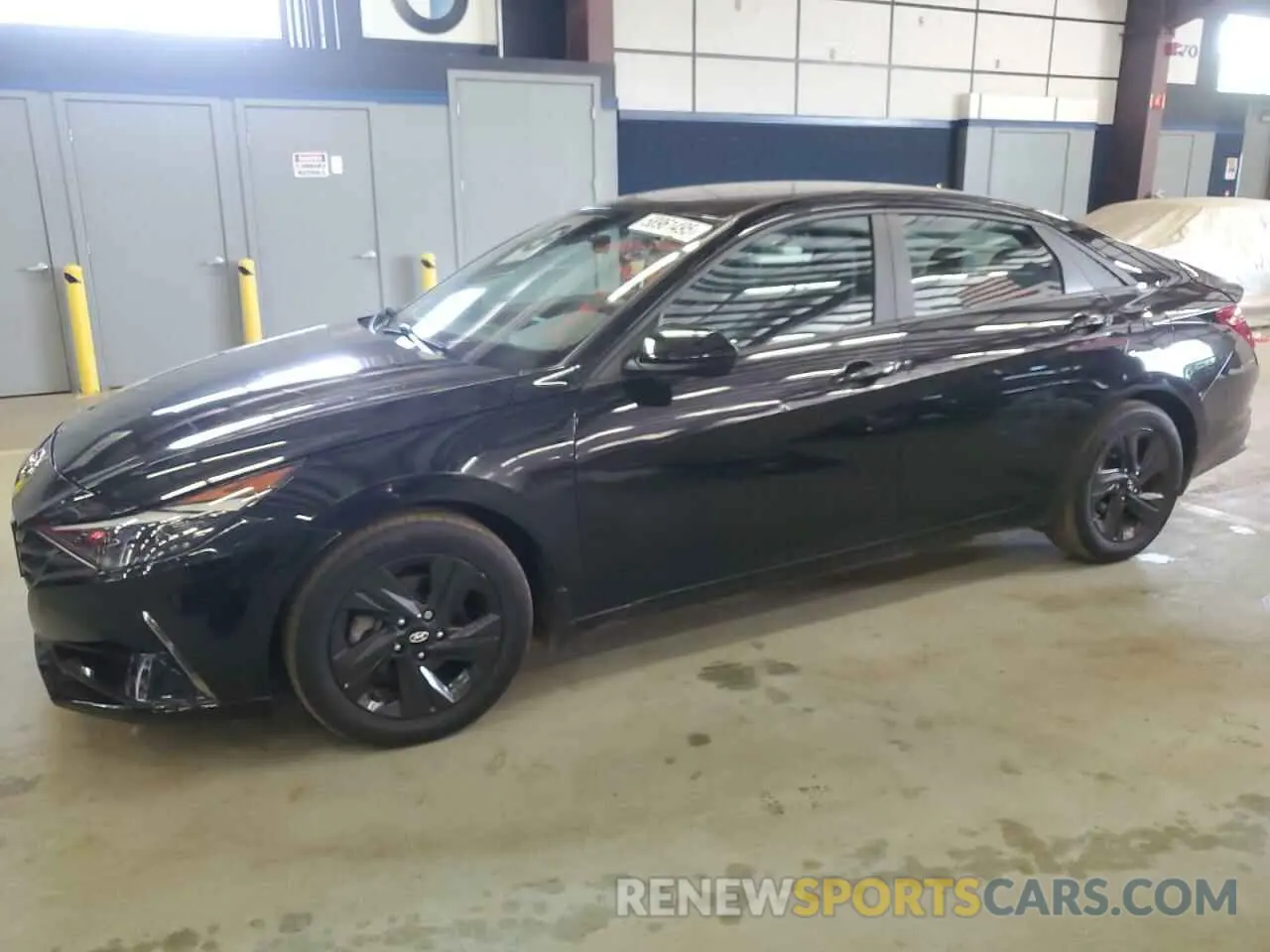 1 Photograph of a damaged car 5NPLS4AG5NH080660 HYUNDAI ELANTRA 2022