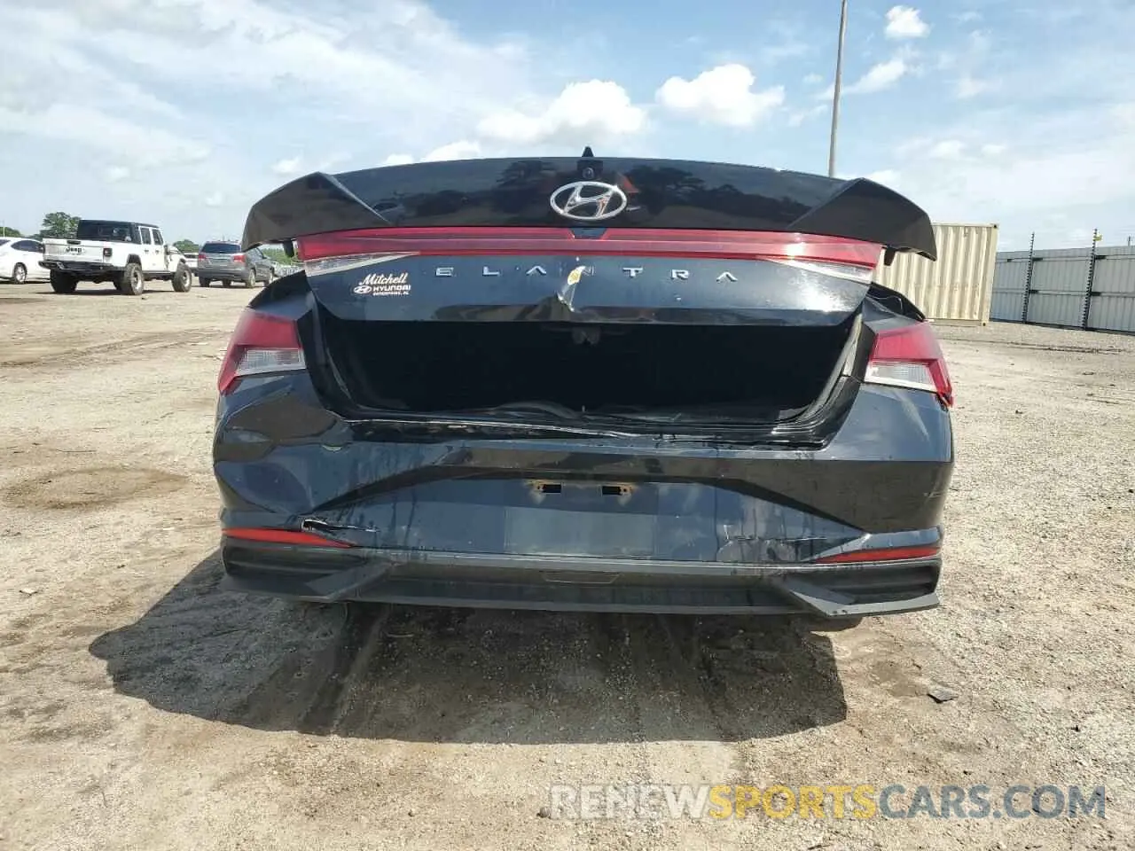 6 Photograph of a damaged car 5NPLS4AG5NH081727 HYUNDAI ELANTRA 2022