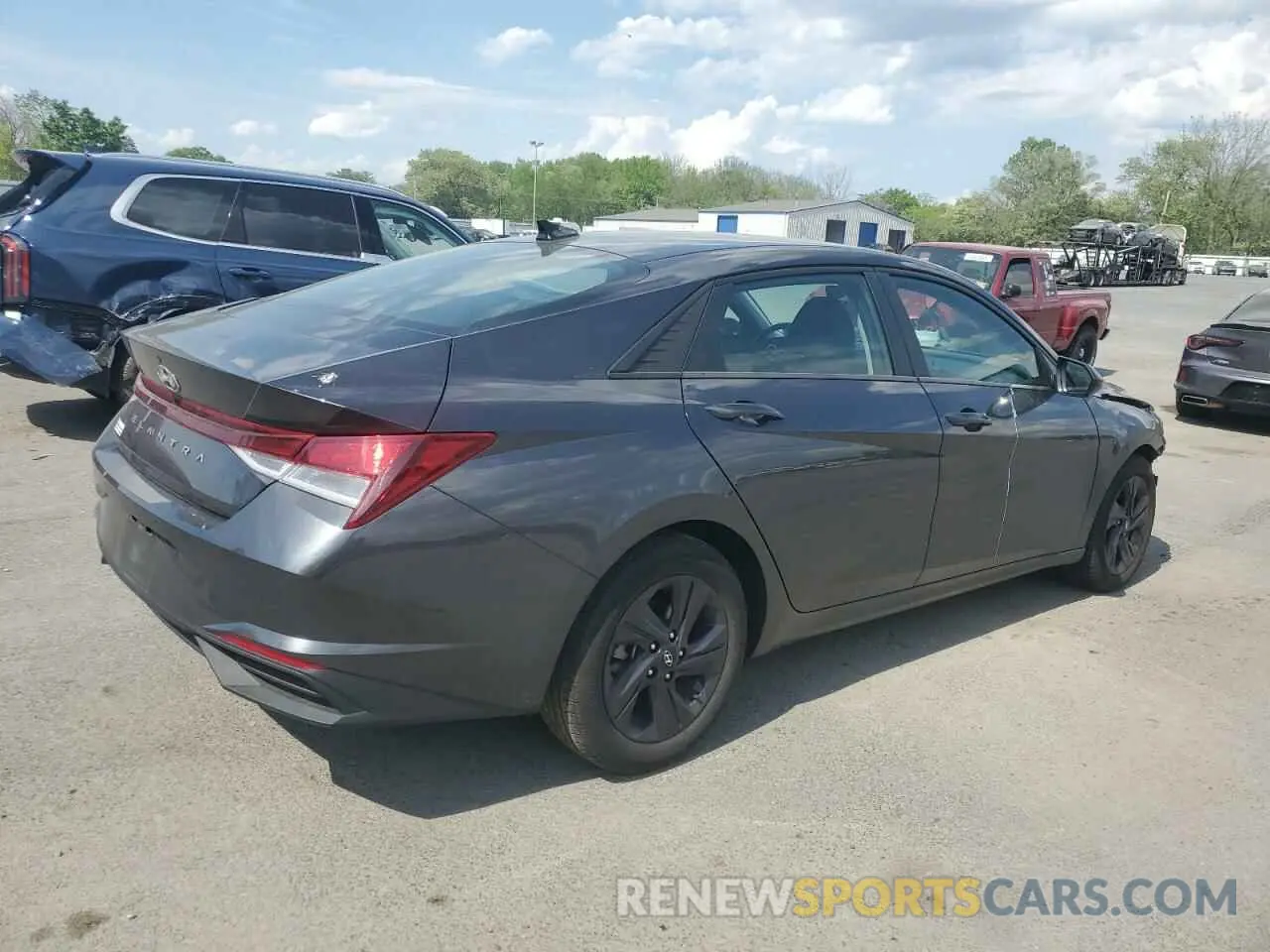 3 Photograph of a damaged car 5NPLS4AG5NH085745 HYUNDAI ELANTRA 2022