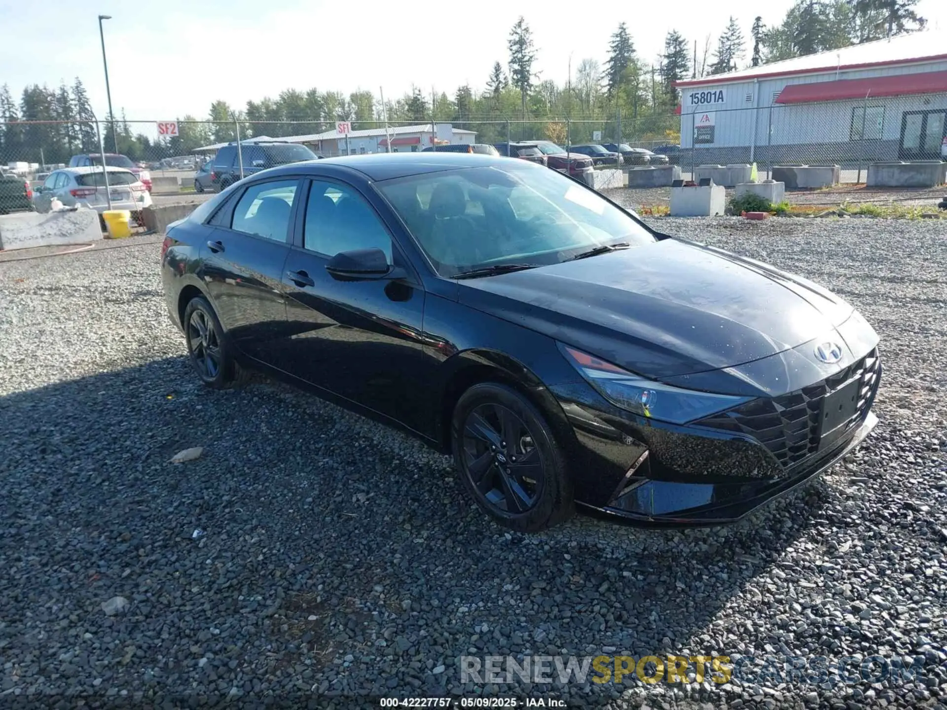 1 Photograph of a damaged car 5NPLS4AG6NH060109 HYUNDAI ELANTRA 2022