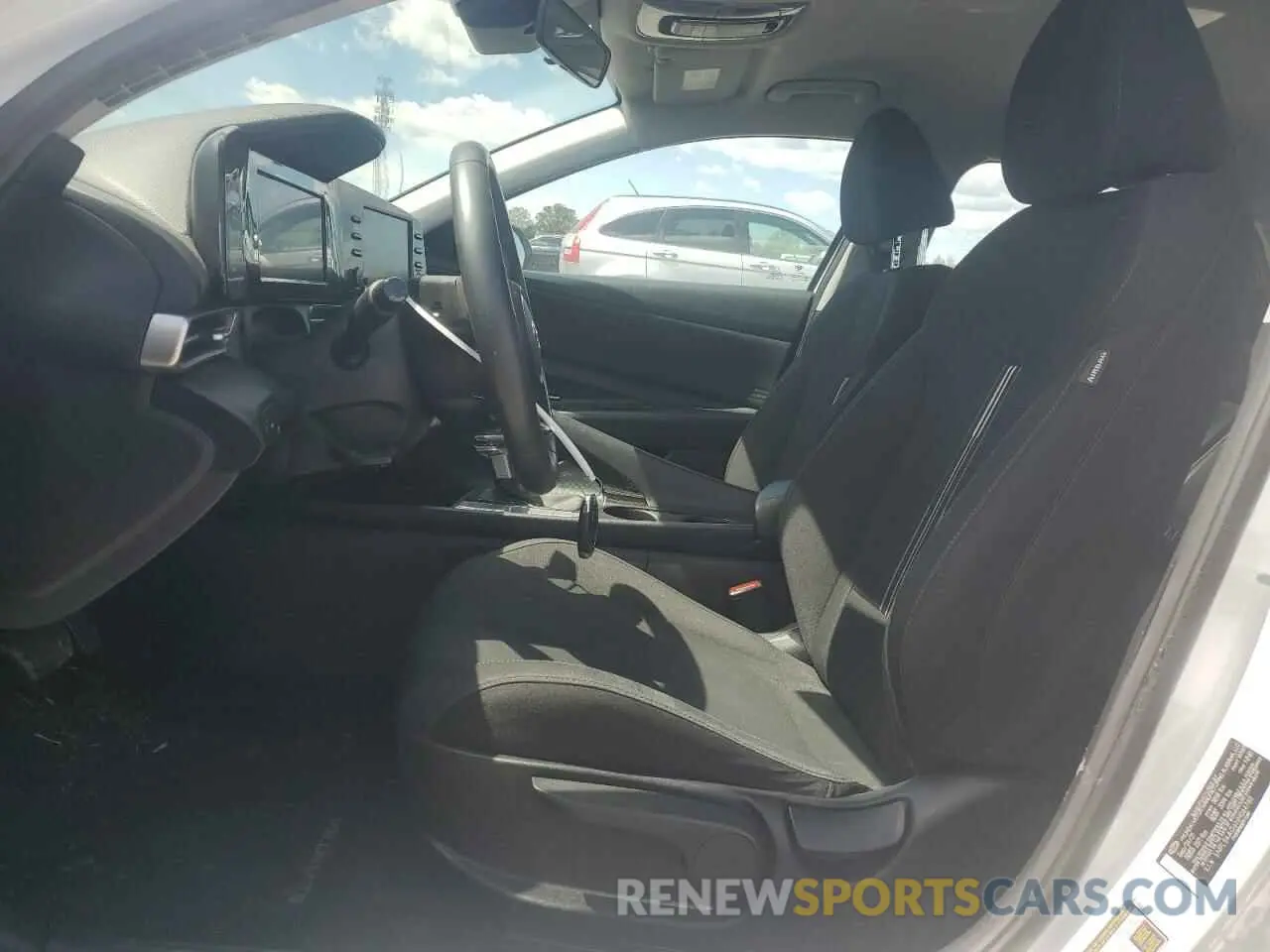 7 Photograph of a damaged car 5NPLS4AG6NH064760 HYUNDAI ELANTRA 2022