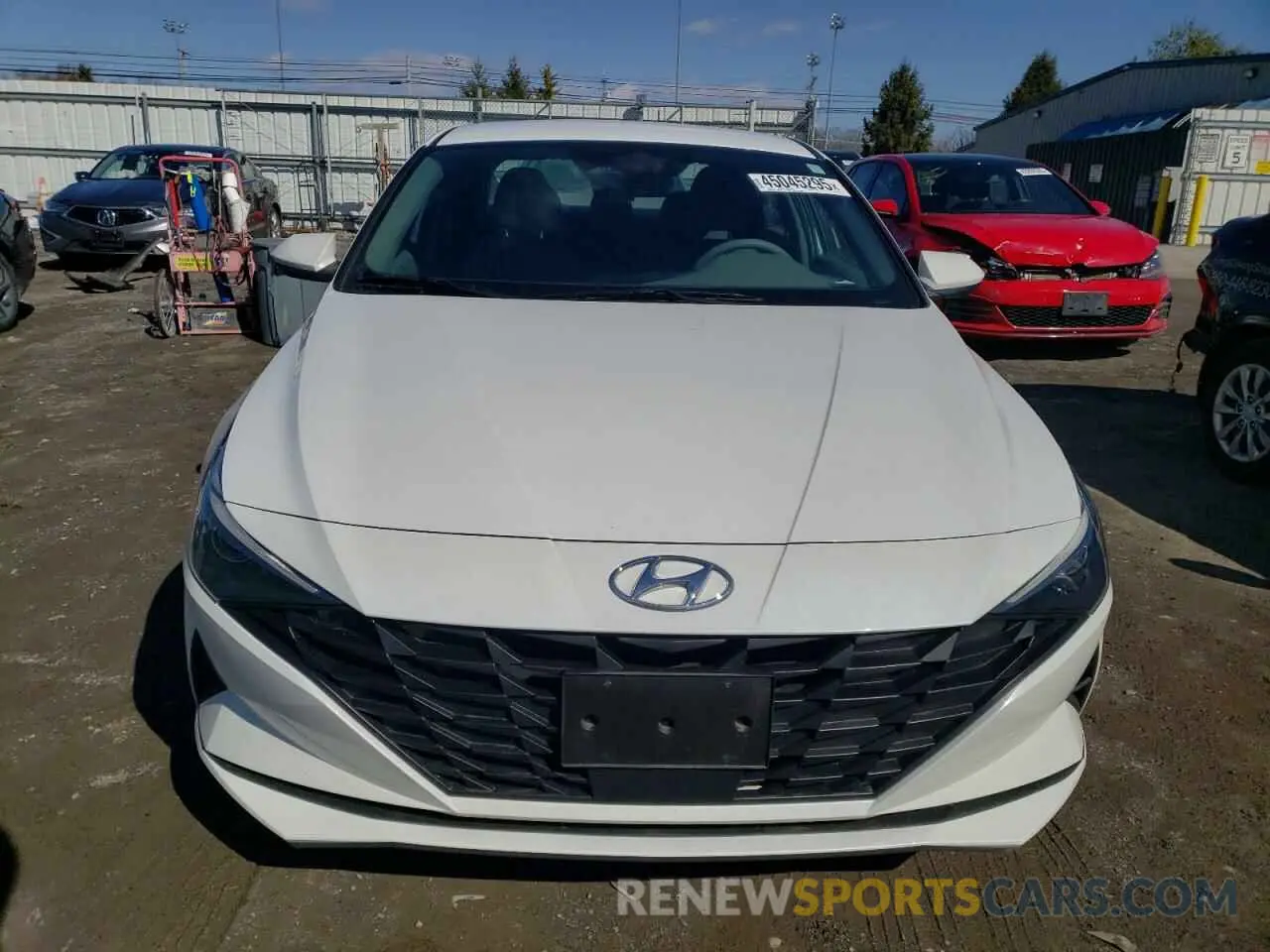 5 Photograph of a damaged car 5NPLS4AG7NH055873 HYUNDAI ELANTRA 2022