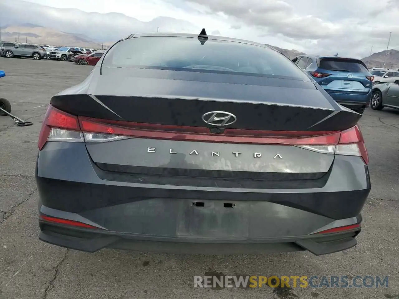 6 Photograph of a damaged car 5NPLS4AG7NH082300 HYUNDAI ELANTRA 2022
