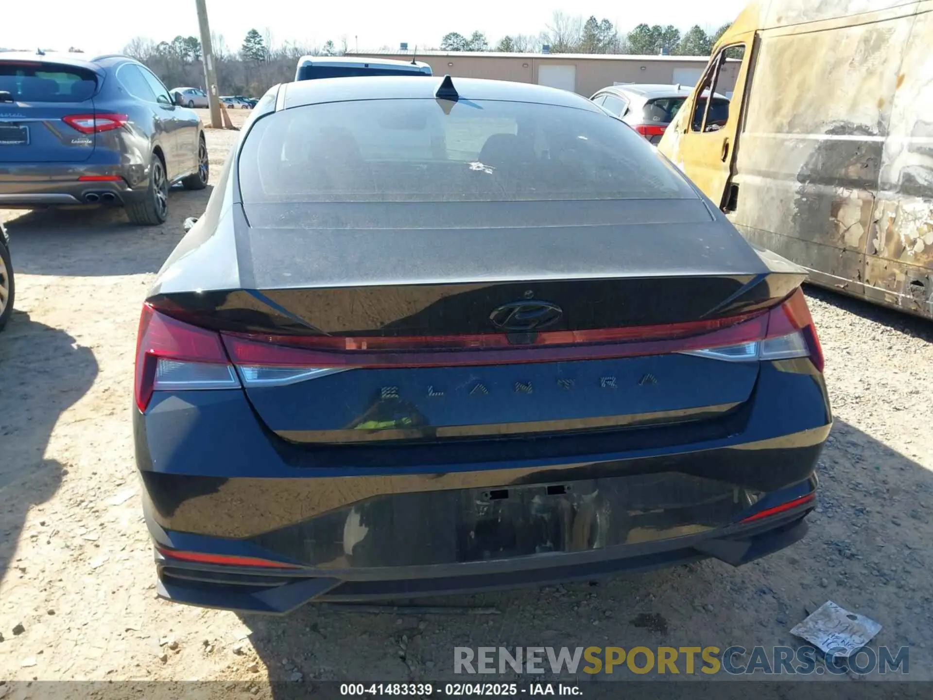 15 Photograph of a damaged car 5NPLS4AG8NH086713 HYUNDAI ELANTRA 2022