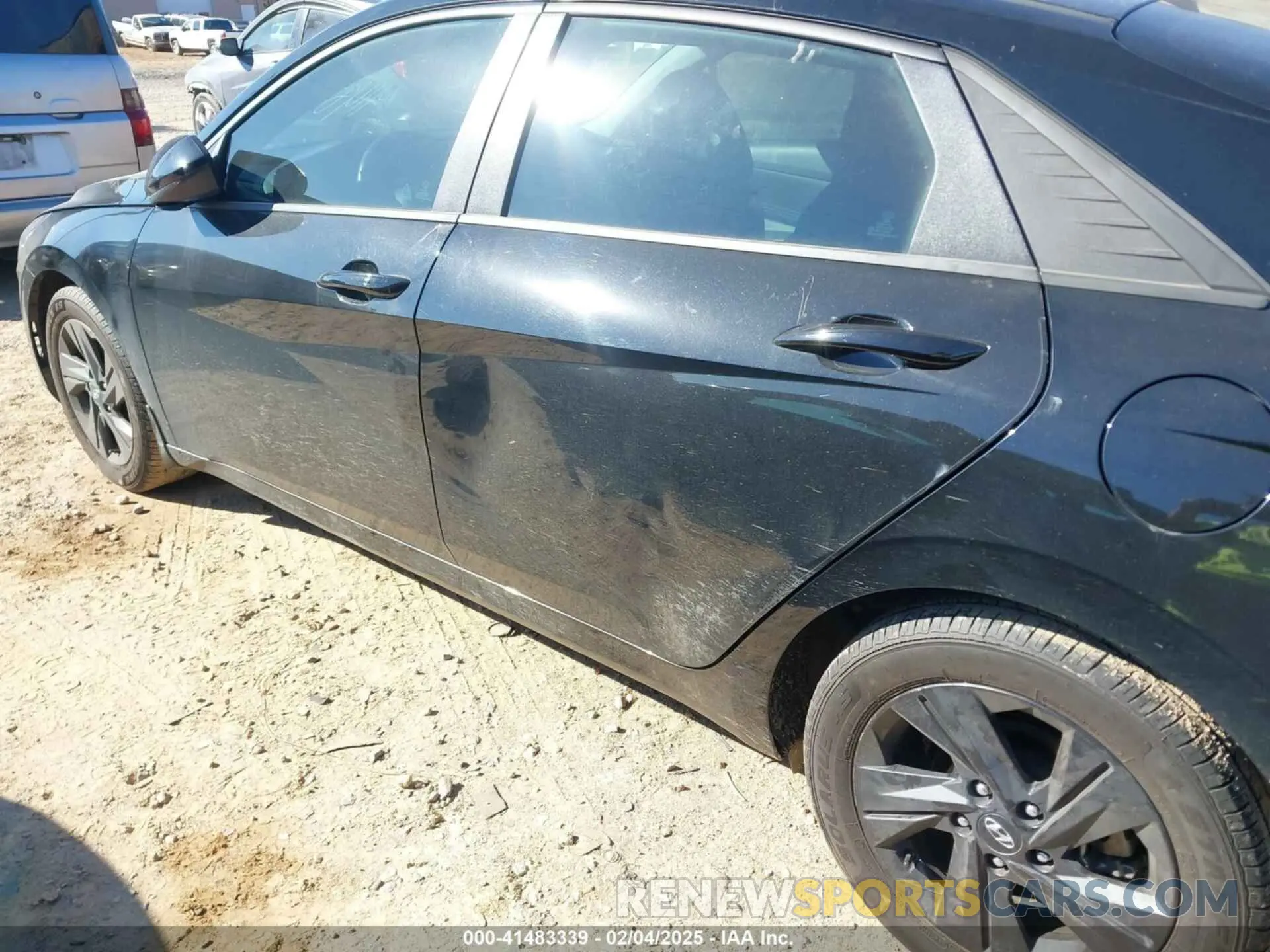6 Photograph of a damaged car 5NPLS4AG8NH086713 HYUNDAI ELANTRA 2022