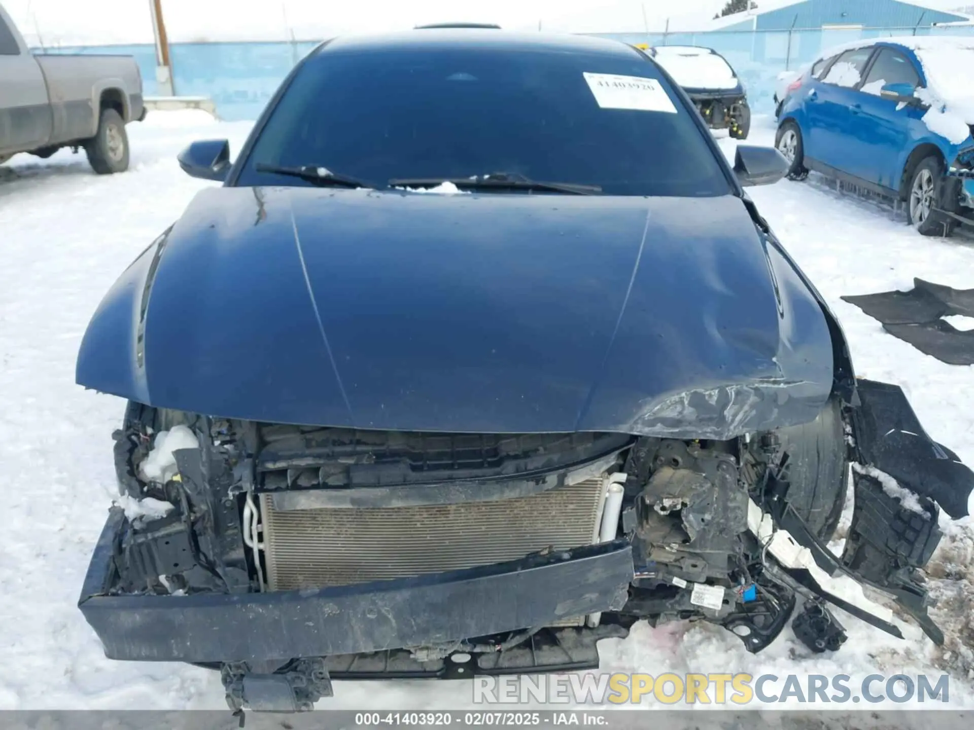12 Photograph of a damaged car 5NPLS4AG9NH056524 HYUNDAI ELANTRA 2022