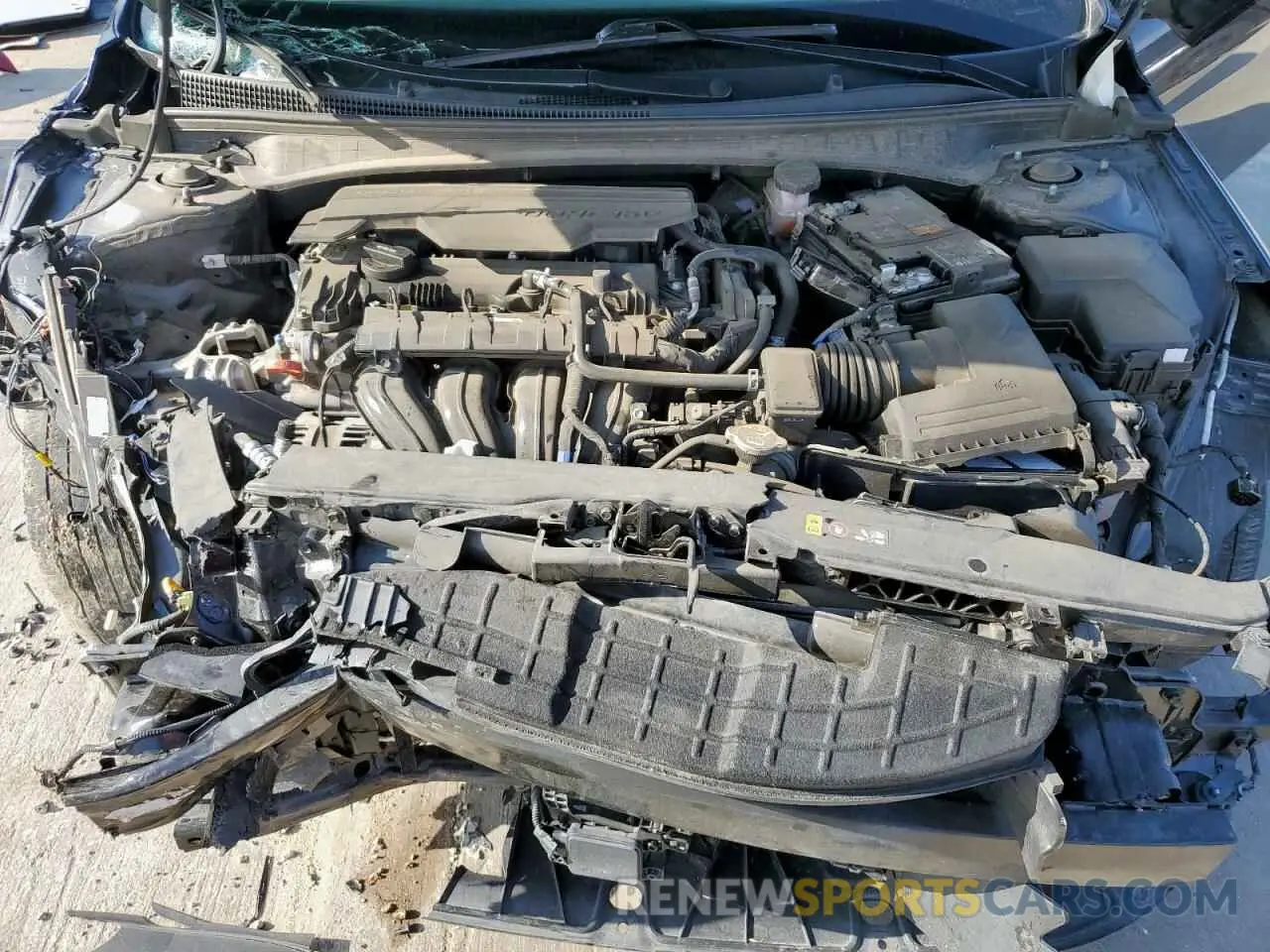 11 Photograph of a damaged car 5NPLS4AG9NH066454 HYUNDAI ELANTRA 2022