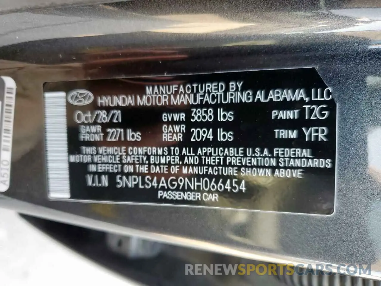 13 Photograph of a damaged car 5NPLS4AG9NH066454 HYUNDAI ELANTRA 2022