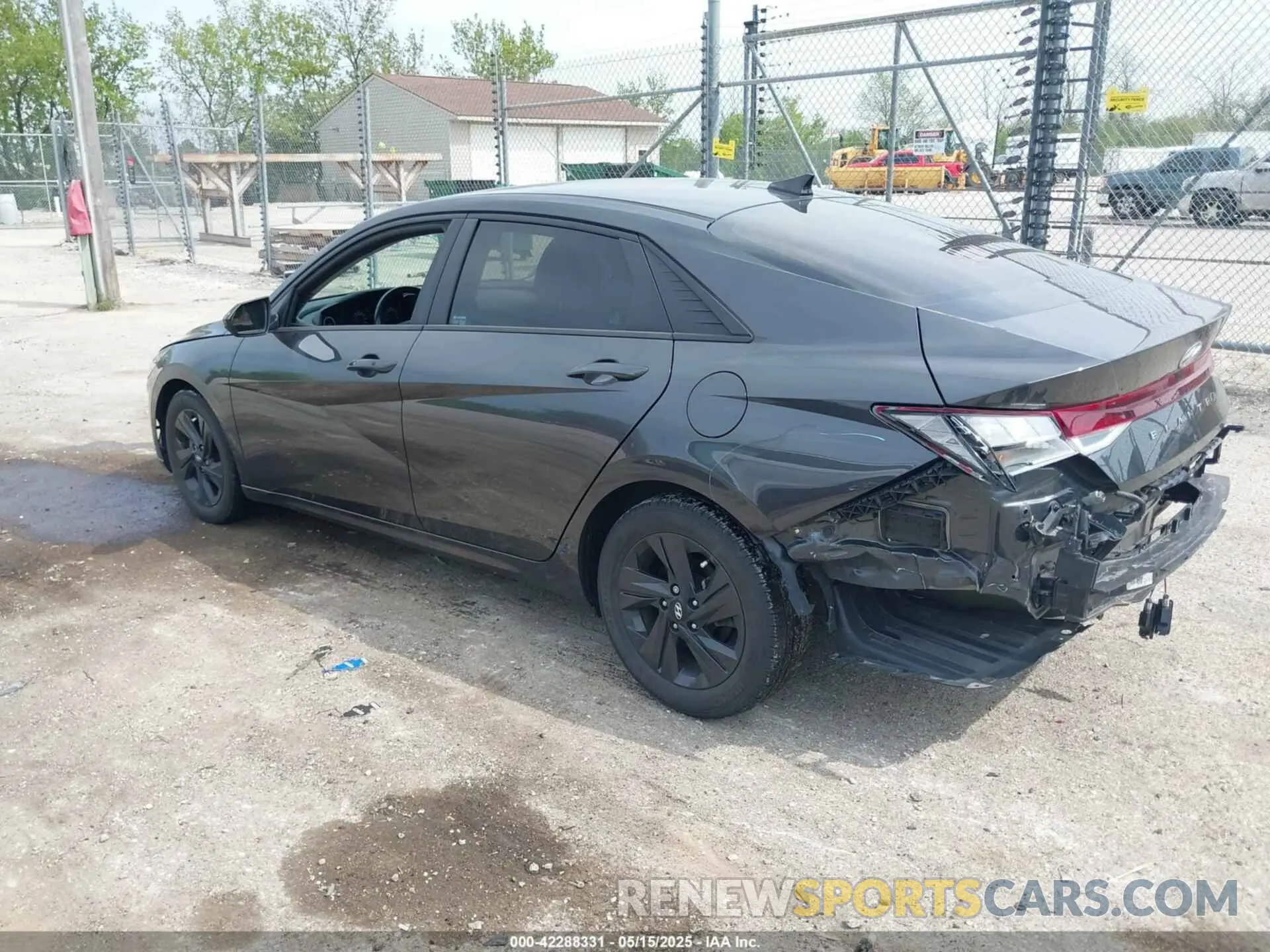 3 Photograph of a damaged car 5NPLS4AG9NH072089 HYUNDAI ELANTRA 2022