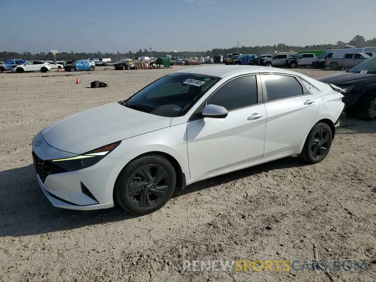 1 Photograph of a damaged car 5NPLS4AG9NH084260 HYUNDAI ELANTRA 2022