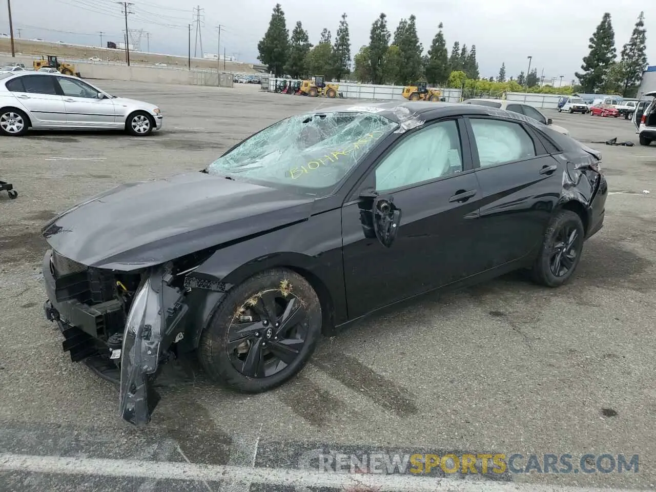 1 Photograph of a damaged car 5NPLS4AGXNH058380 HYUNDAI ELANTRA 2022