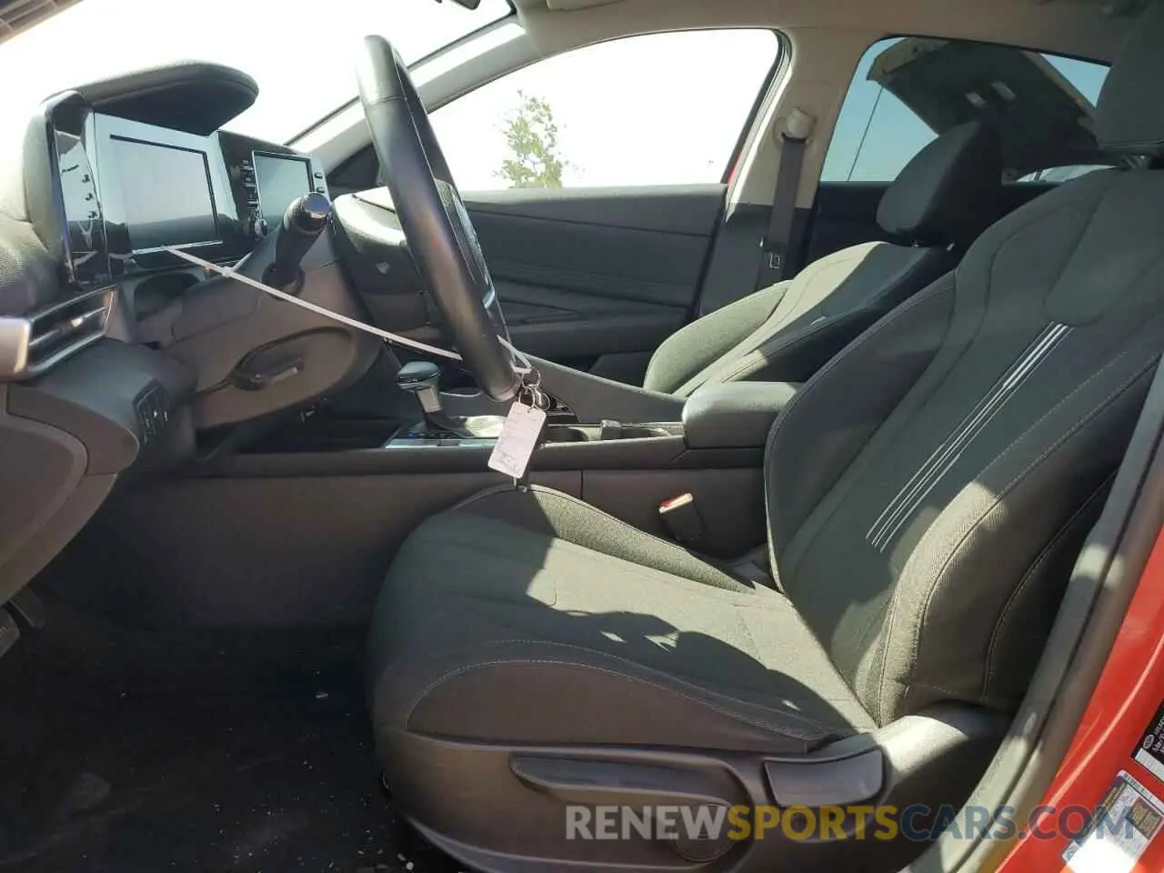 7 Photograph of a damaged car 5NPLS4AGXNH079679 HYUNDAI ELANTRA 2022