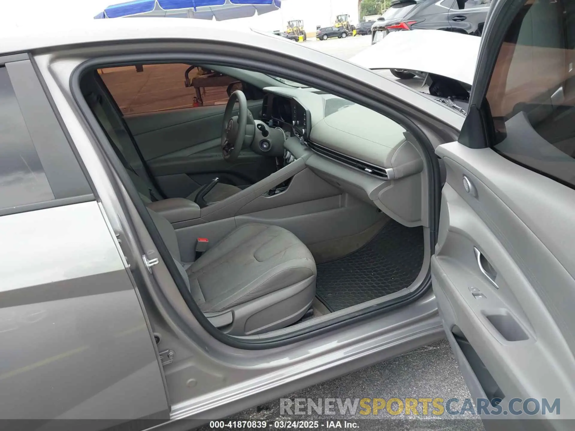 5 Photograph of a damaged car KMHLL4AG2NU255039 HYUNDAI ELANTRA 2022