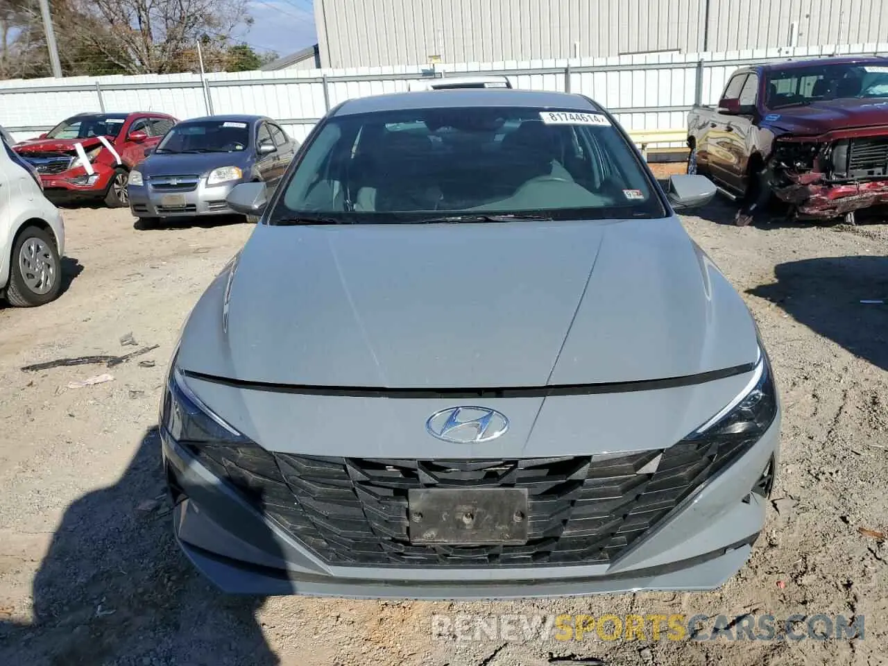5 Photograph of a damaged car KMHLL4AG5NU332695 HYUNDAI ELANTRA 2022