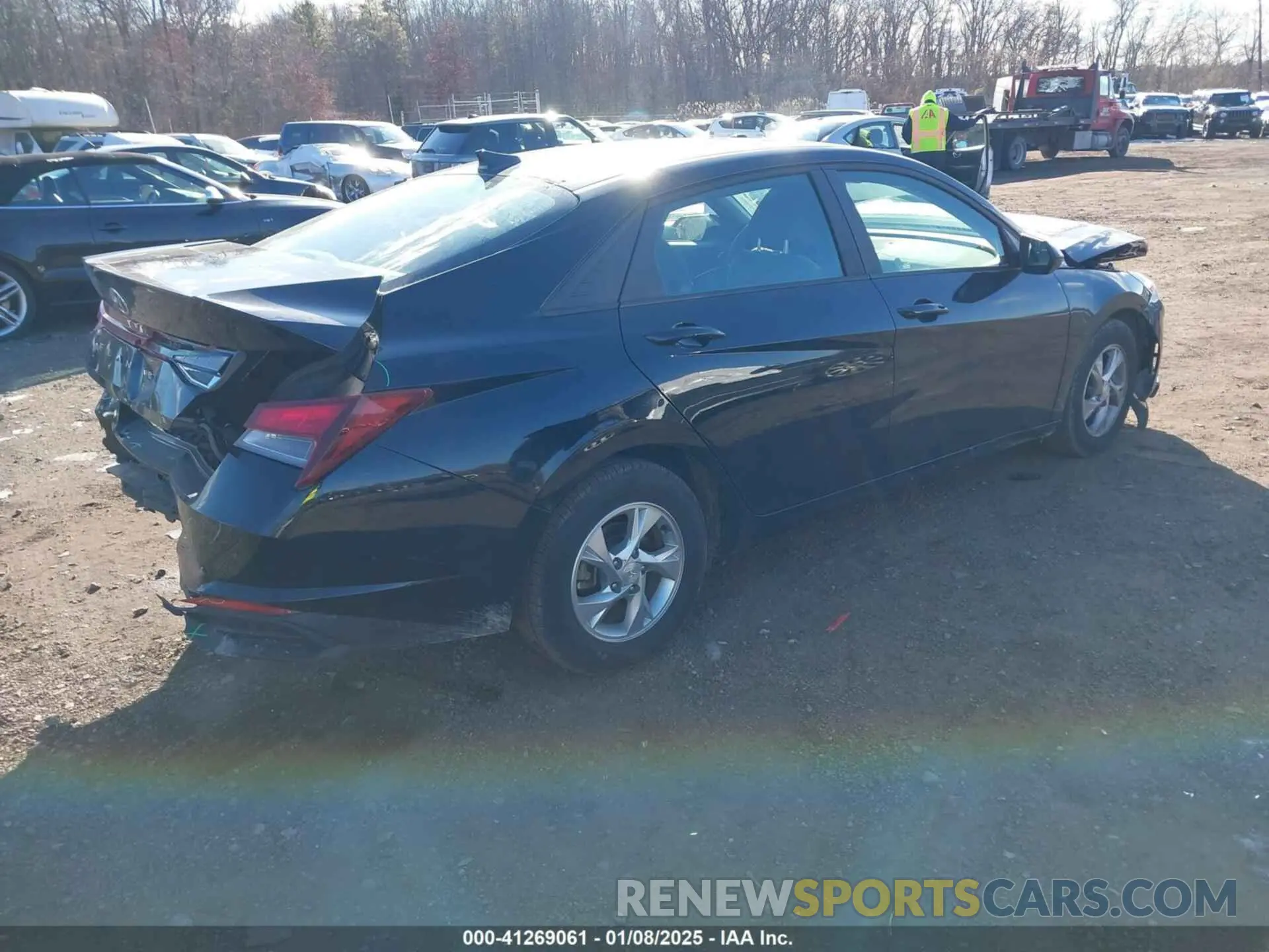 4 Photograph of a damaged car KMHLL4AG5NU357533 HYUNDAI ELANTRA 2022