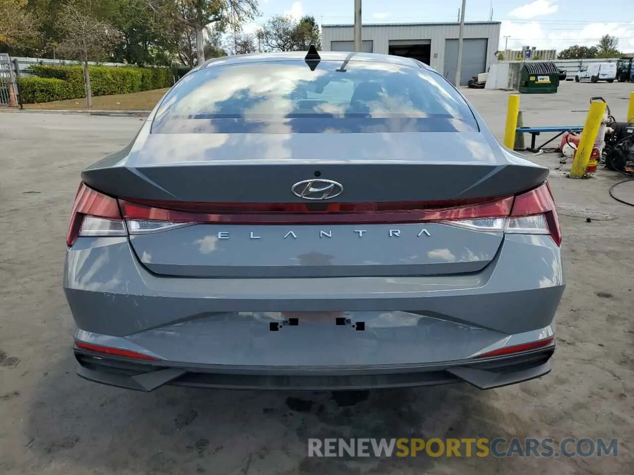 6 Photograph of a damaged car KMHLL4AG7NU332648 HYUNDAI ELANTRA 2022