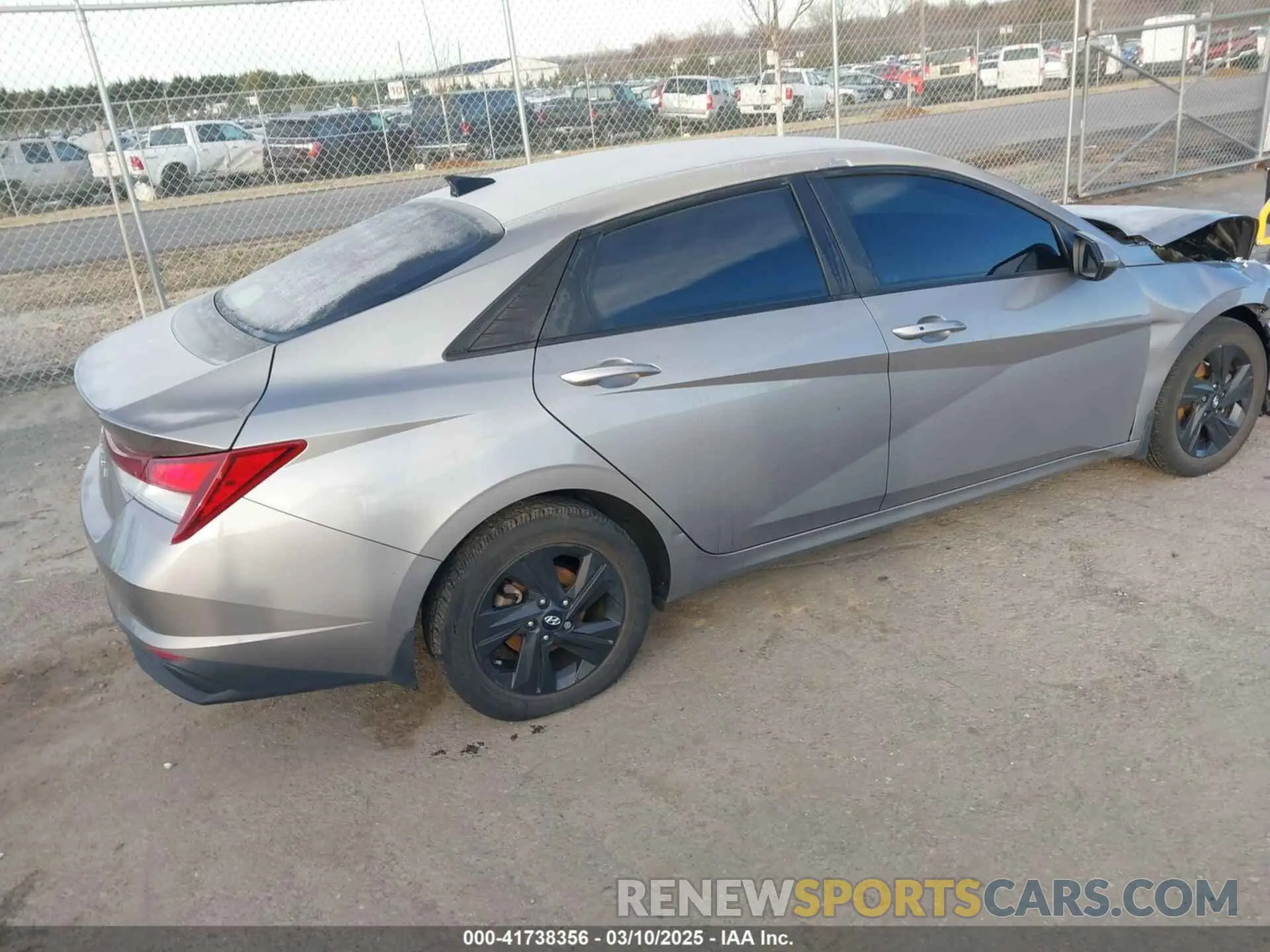 4 Photograph of a damaged car KMHLM4AG0NU240794 HYUNDAI ELANTRA 2022