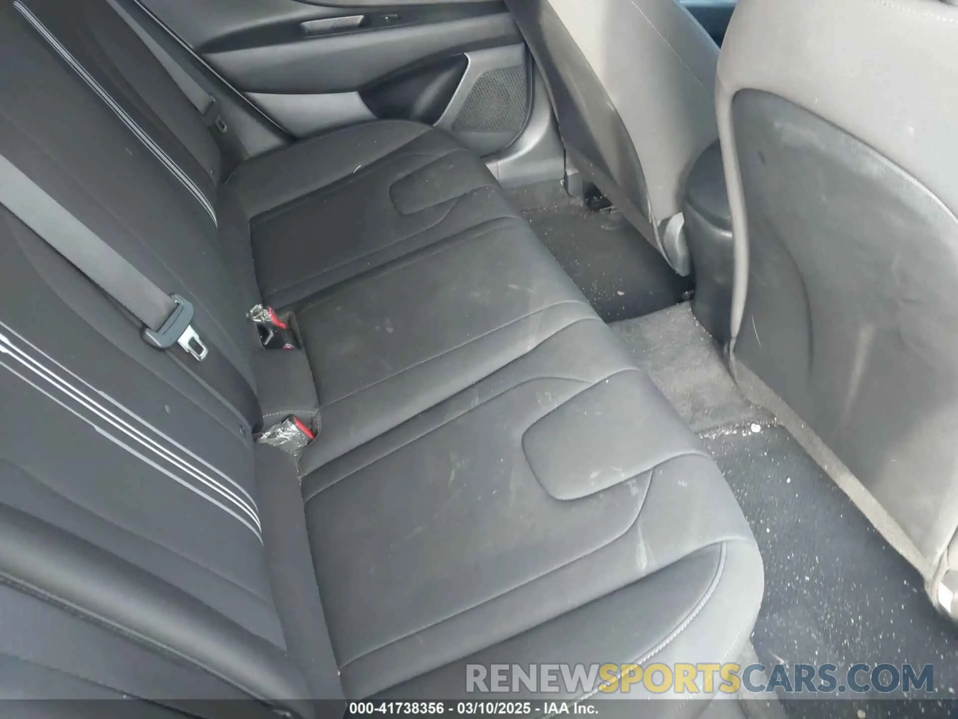 8 Photograph of a damaged car KMHLM4AG0NU240794 HYUNDAI ELANTRA 2022