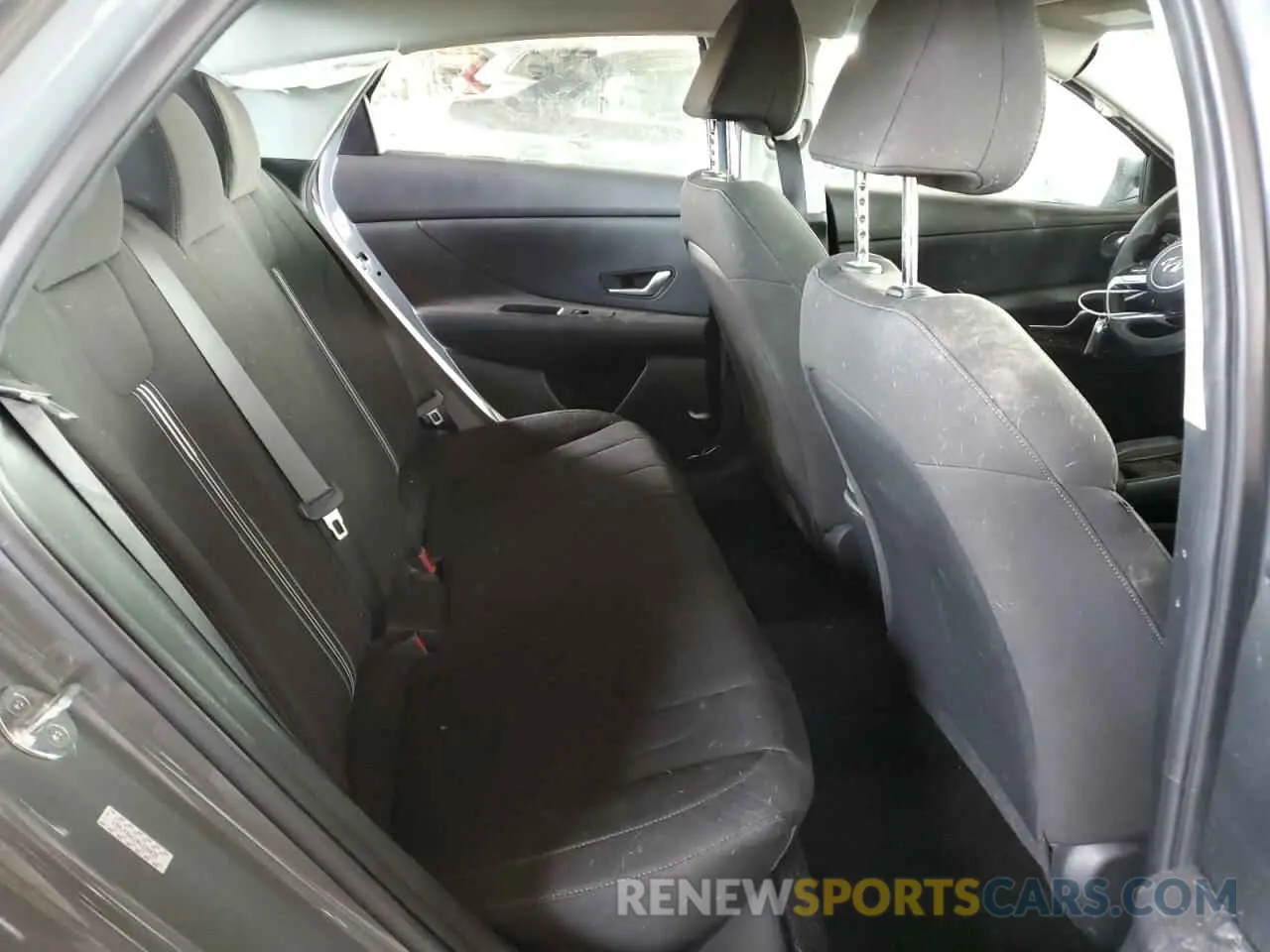 10 Photograph of a damaged car KMHLM4AG1NU330035 HYUNDAI ELANTRA 2022