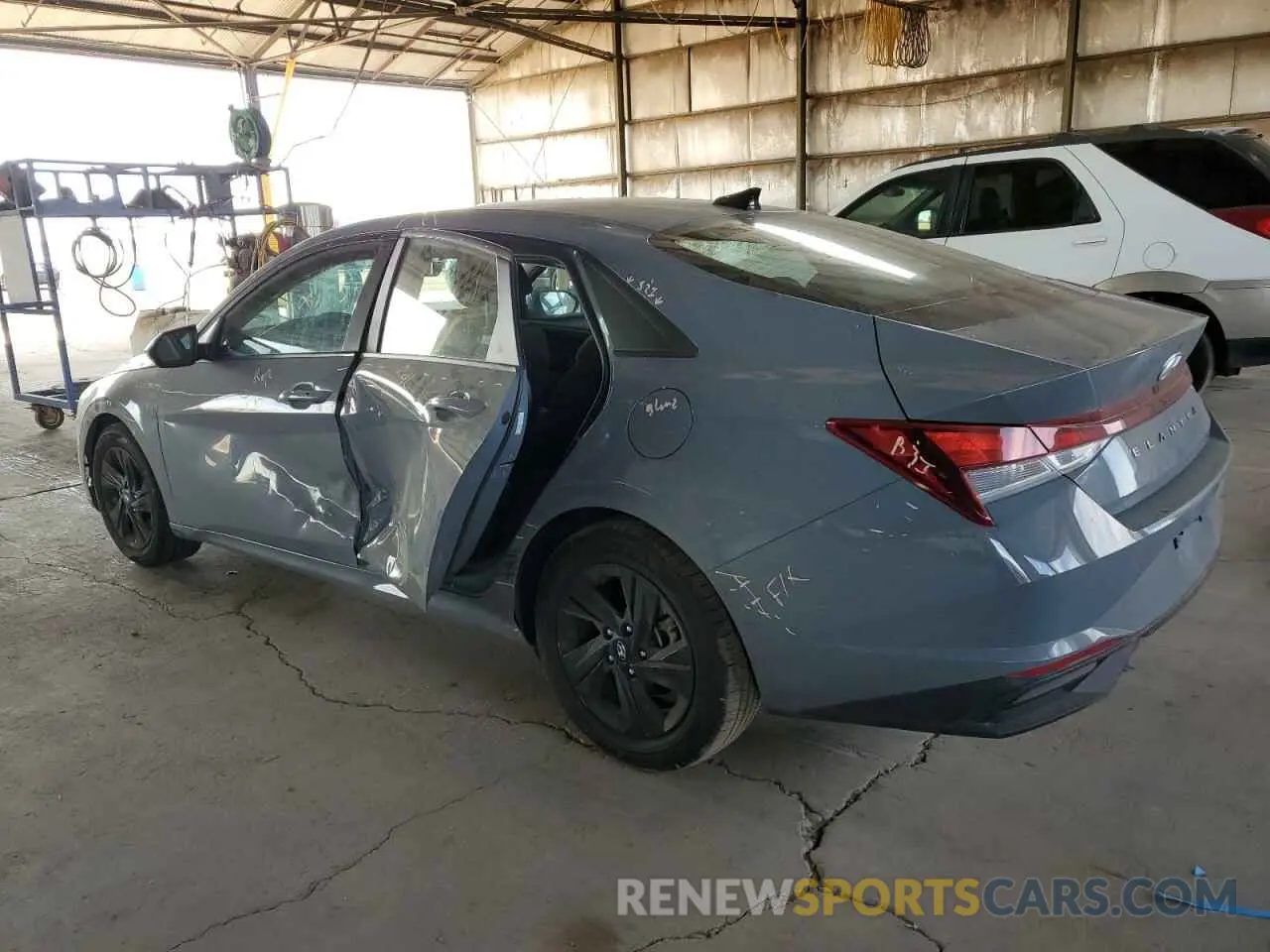 2 Photograph of a damaged car KMHLM4AG1NU330035 HYUNDAI ELANTRA 2022