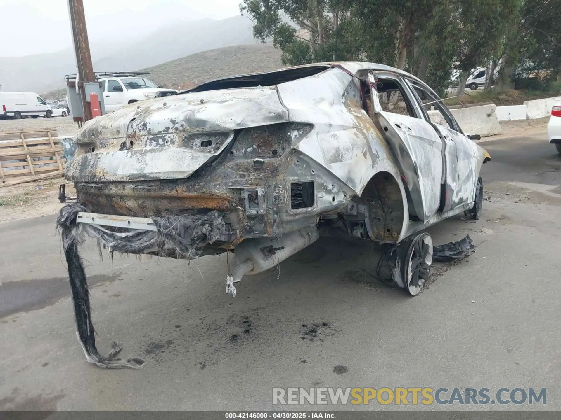 4 Photograph of a damaged car KMHLM4AG1NU349569 HYUNDAI ELANTRA 2022