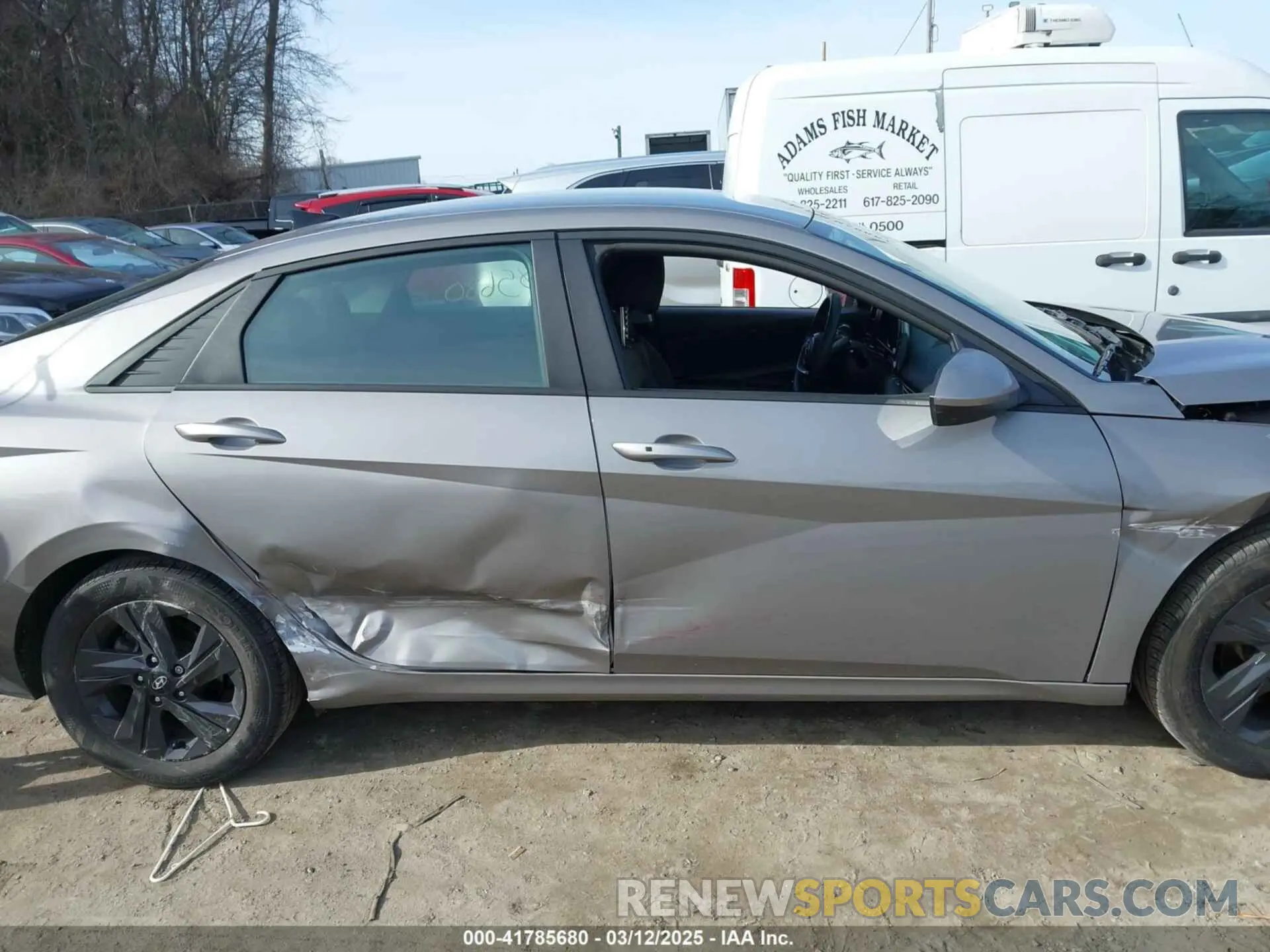 14 Photograph of a damaged car KMHLM4AG2NU286496 HYUNDAI ELANTRA 2022