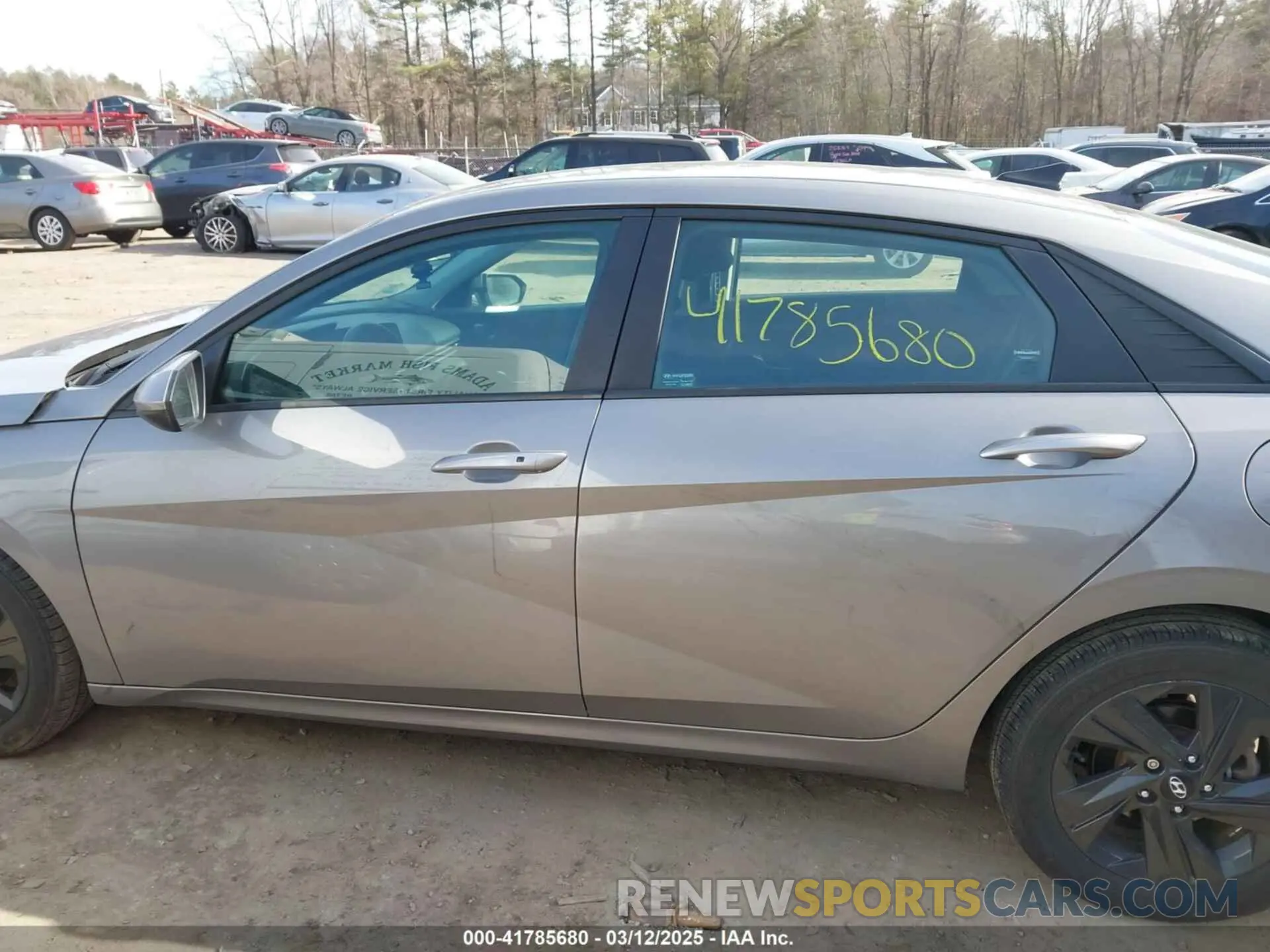 15 Photograph of a damaged car KMHLM4AG2NU286496 HYUNDAI ELANTRA 2022