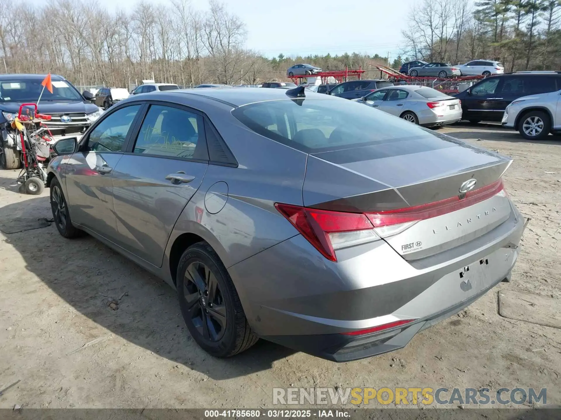 3 Photograph of a damaged car KMHLM4AG2NU286496 HYUNDAI ELANTRA 2022