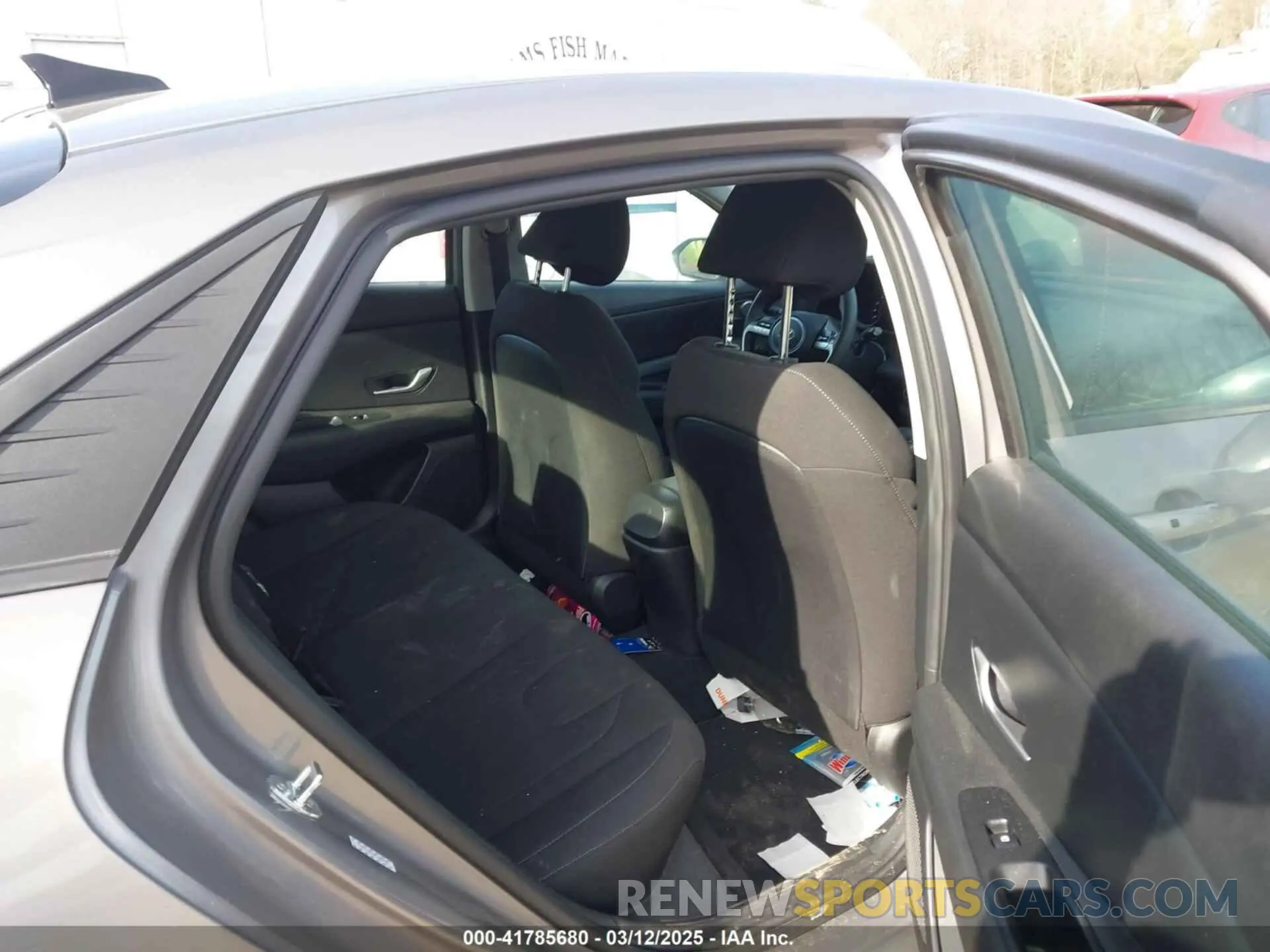 8 Photograph of a damaged car KMHLM4AG2NU286496 HYUNDAI ELANTRA 2022