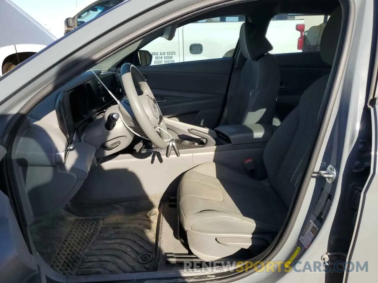 7 Photograph of a damaged car KMHLM4AG2NU322171 HYUNDAI ELANTRA 2022