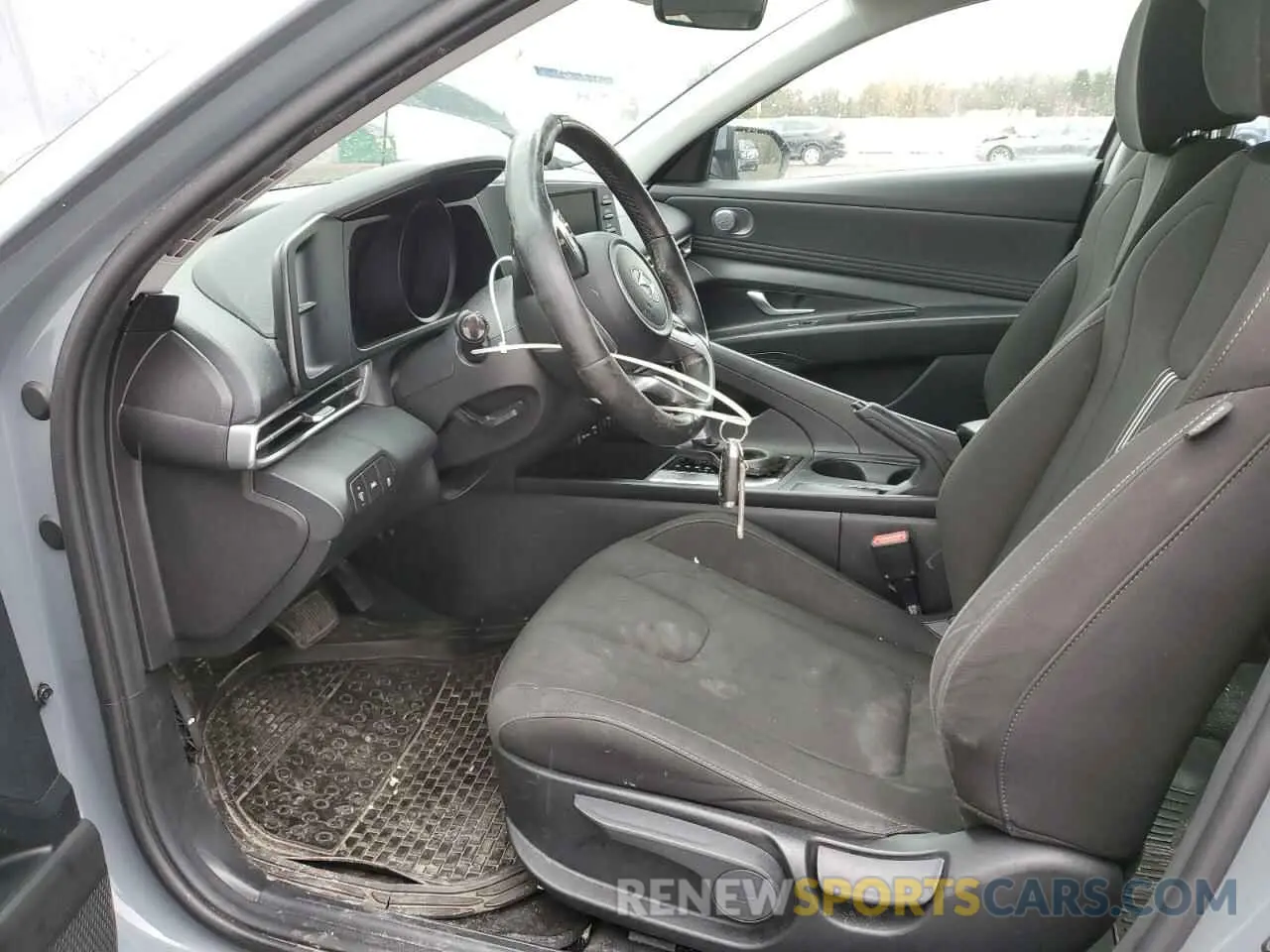 7 Photograph of a damaged car KMHLM4AG3NU215629 HYUNDAI ELANTRA 2022
