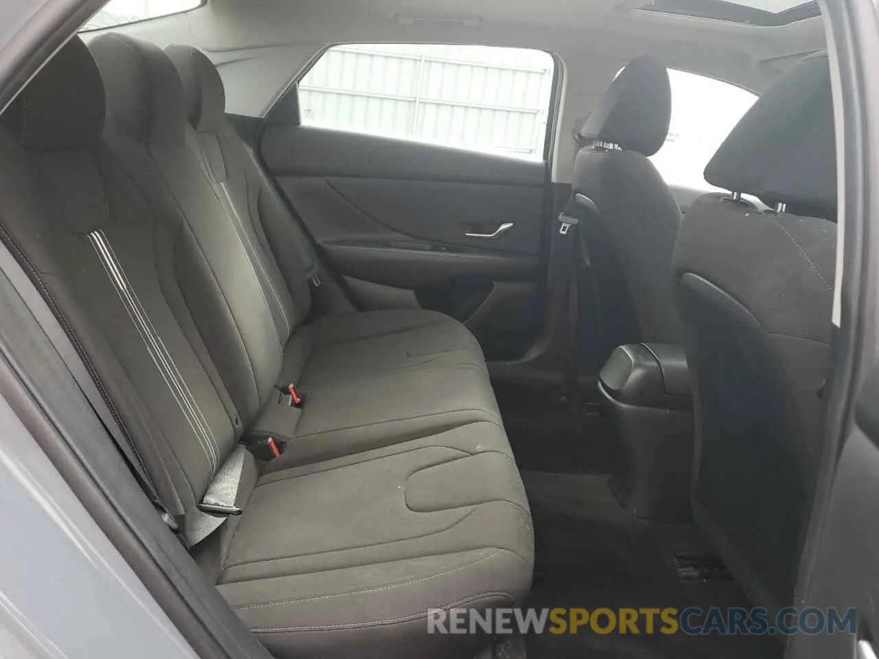 10 Photograph of a damaged car KMHLM4AG3NU259145 HYUNDAI ELANTRA 2022