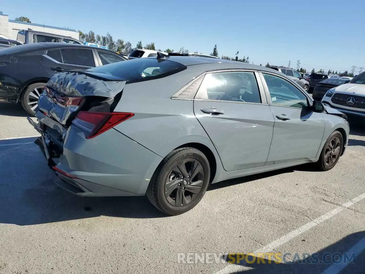 3 Photograph of a damaged car KMHLM4AG3NU301328 HYUNDAI ELANTRA 2022