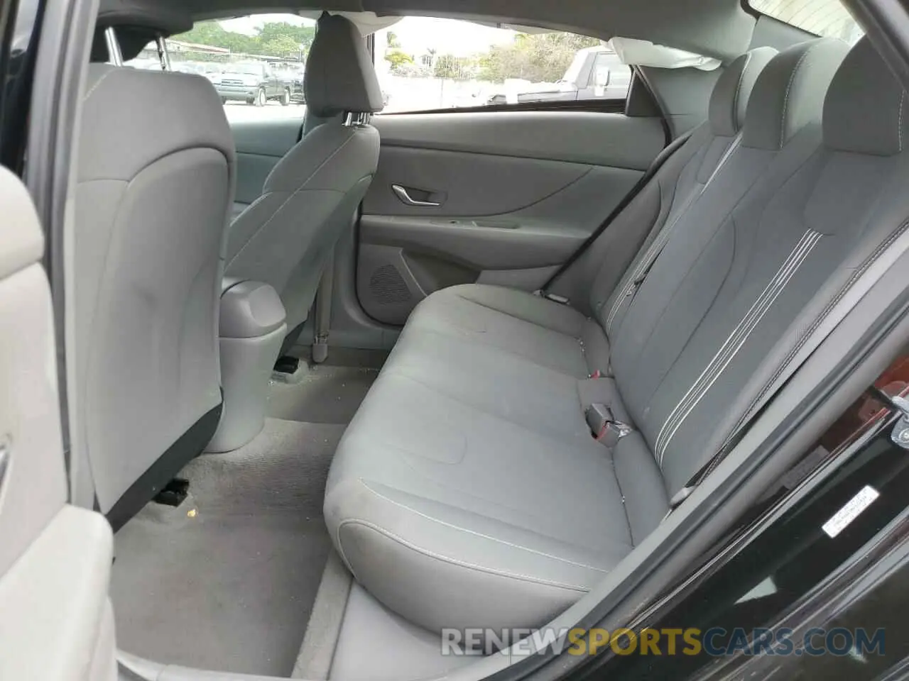 11 Photograph of a damaged car KMHLM4AG3NU322034 HYUNDAI ELANTRA 2022