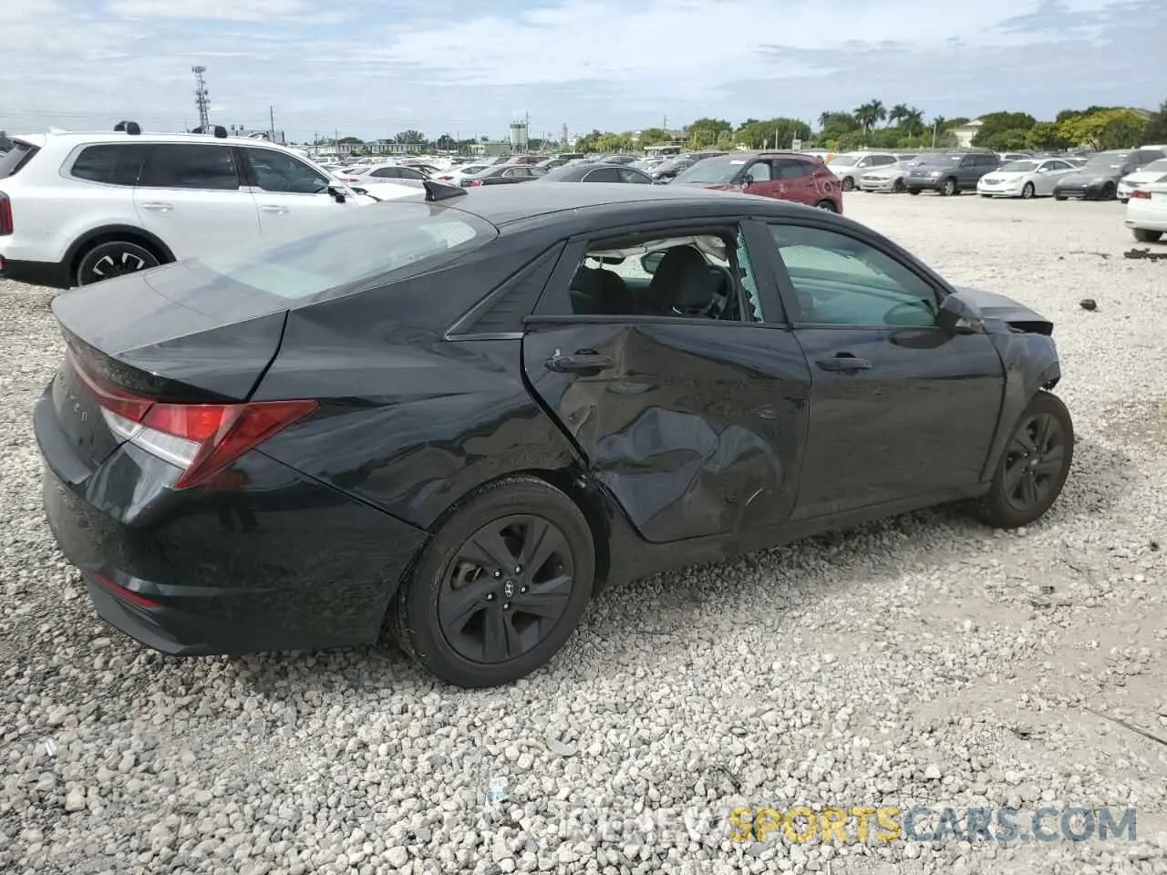3 Photograph of a damaged car KMHLM4AG3NU322034 HYUNDAI ELANTRA 2022