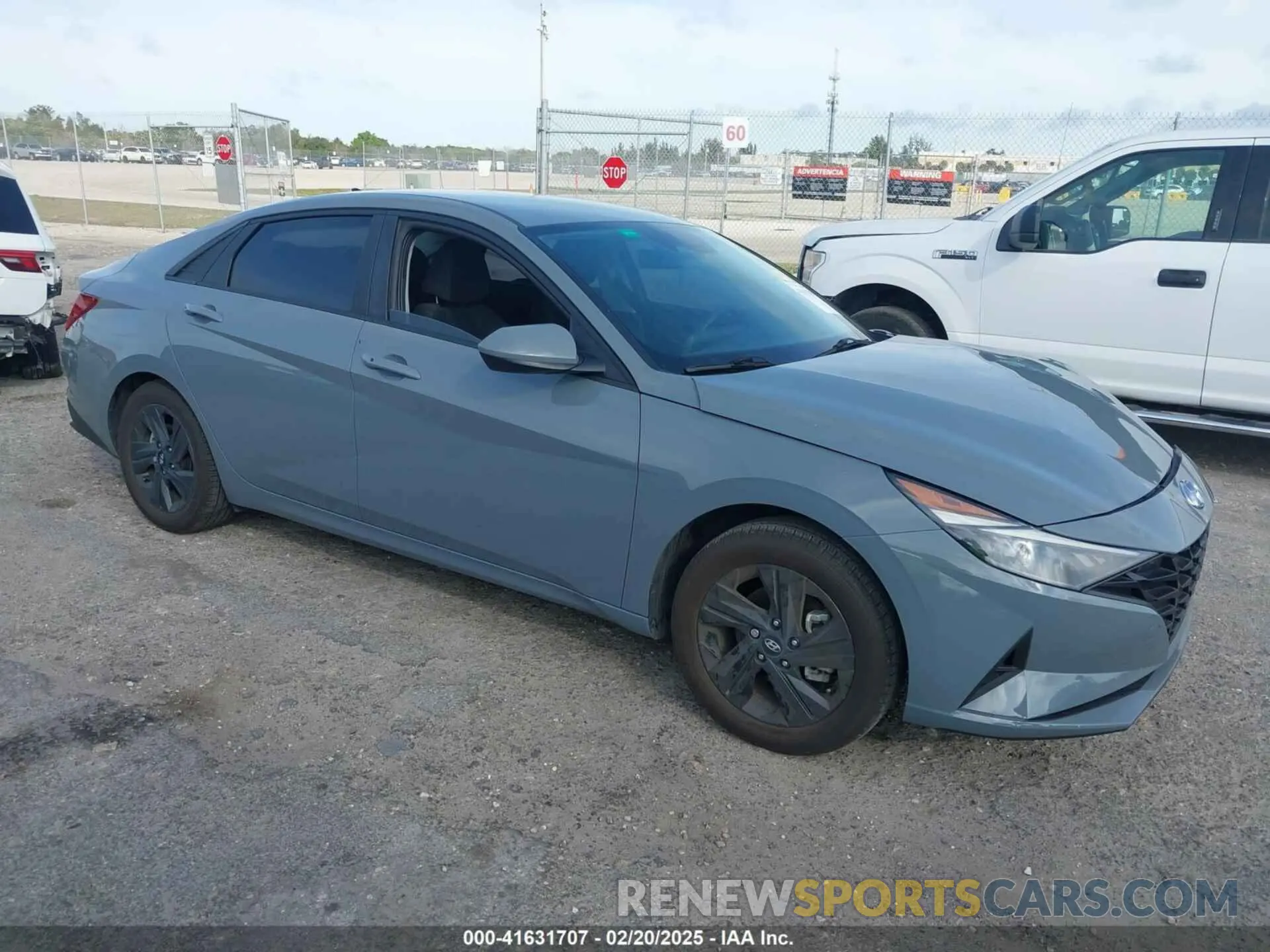1 Photograph of a damaged car KMHLM4AG3NU328691 HYUNDAI ELANTRA 2022