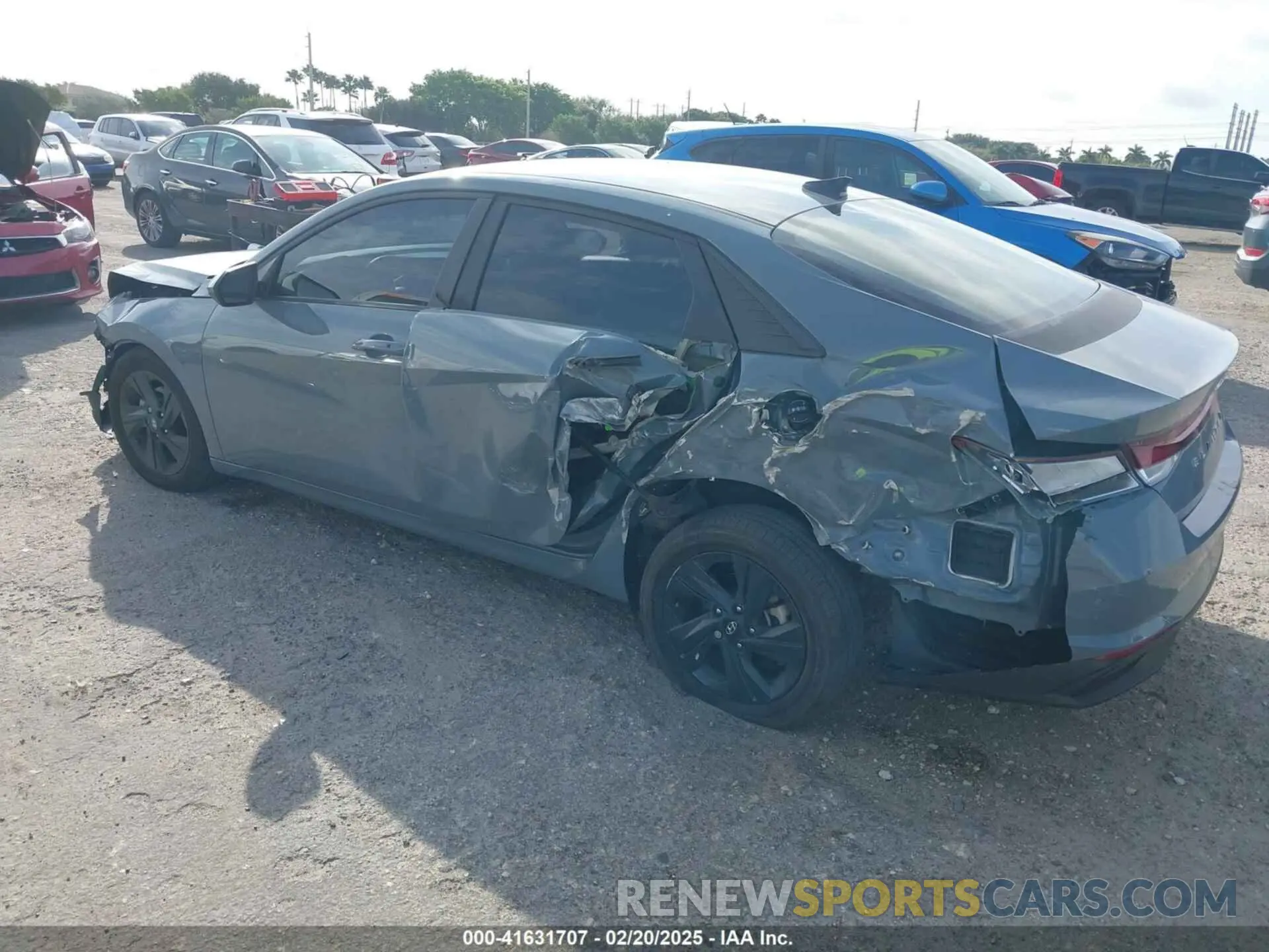 3 Photograph of a damaged car KMHLM4AG3NU328691 HYUNDAI ELANTRA 2022